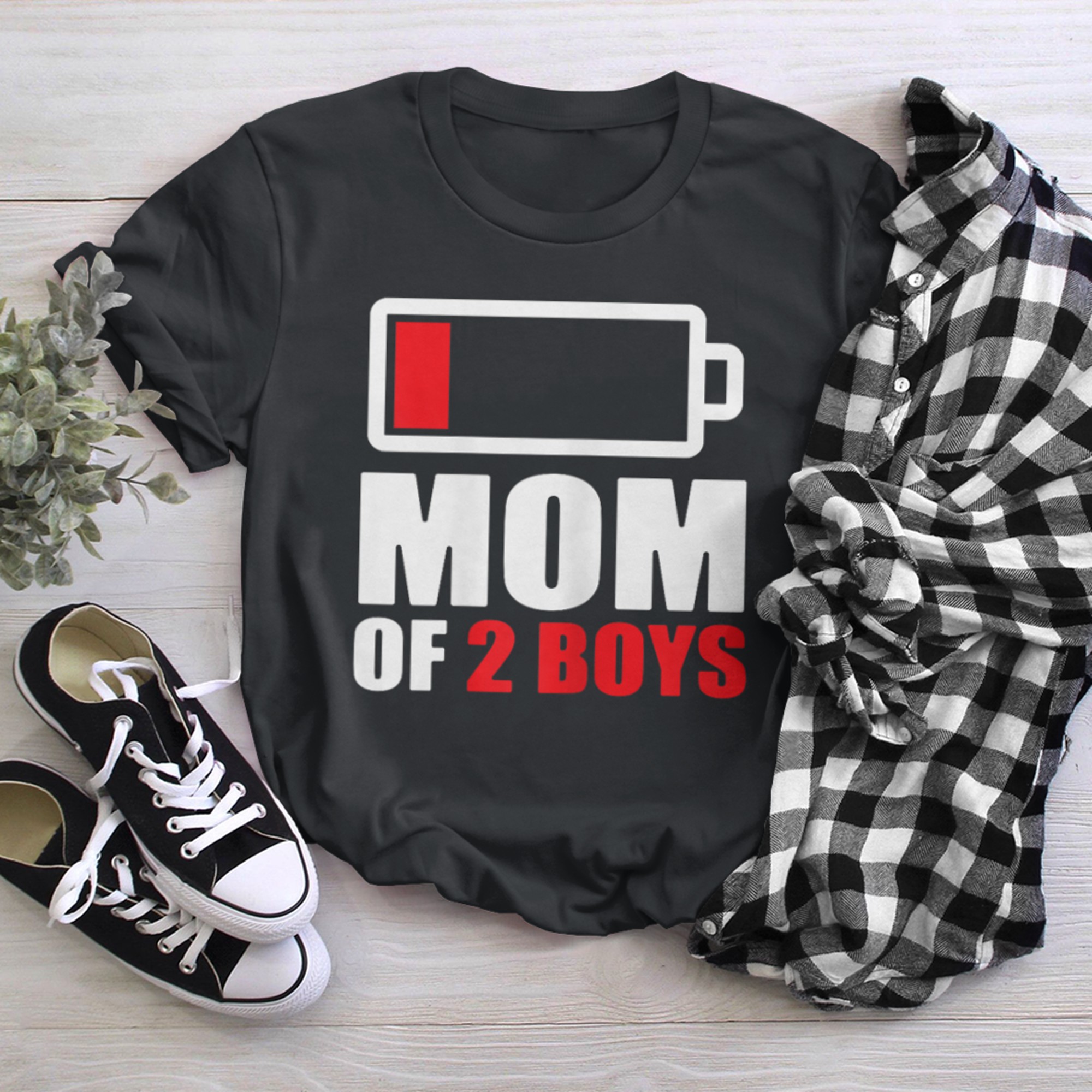 Mom of Funny Parent Battery Low t-shirt black