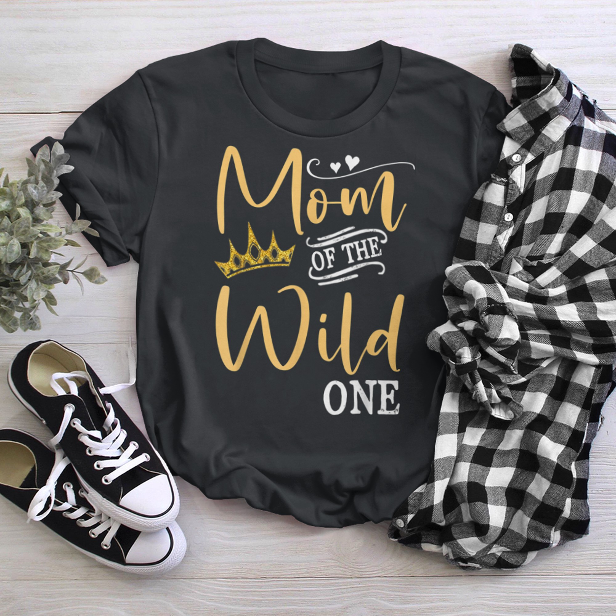 Mom of the Wild One Baby Birthday Mommy Thing (1) t-shirt black