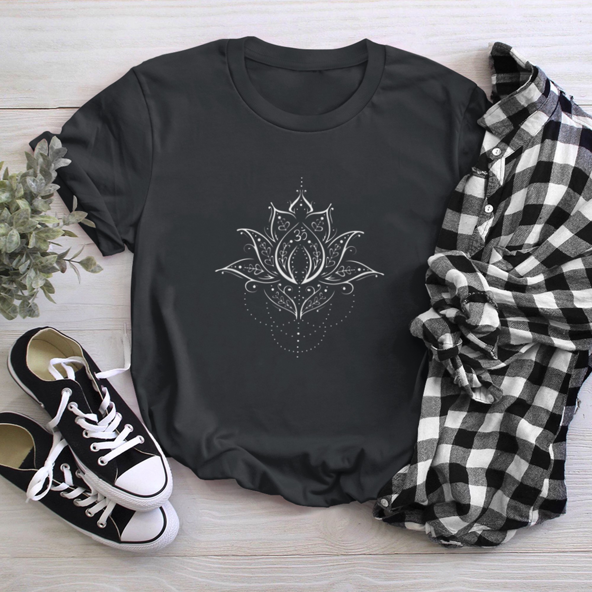 Lotus Flower with Yoga Mehndi Om Symbol Fitness t-shirt black