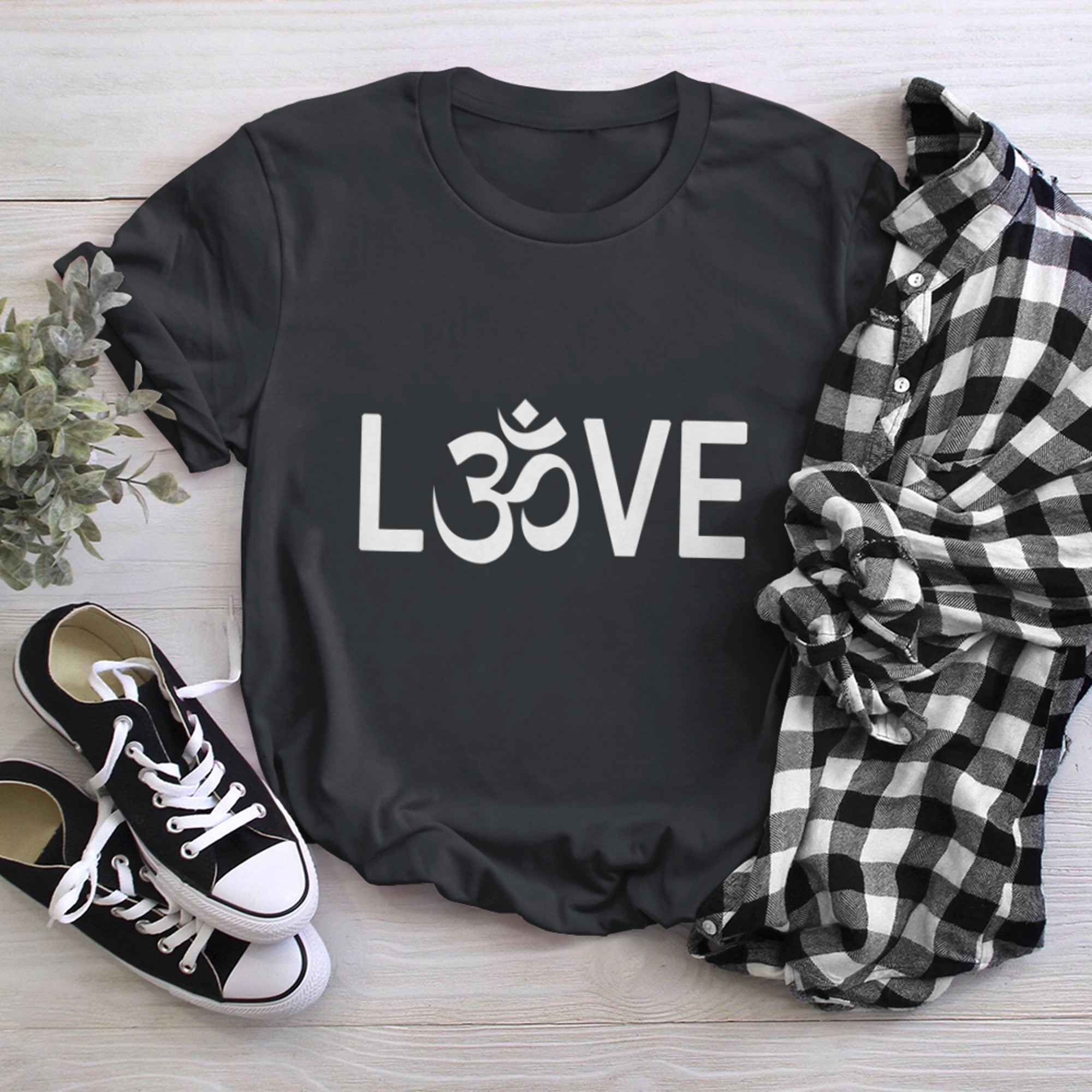 Love OM Symbol Yoga t-shirt black