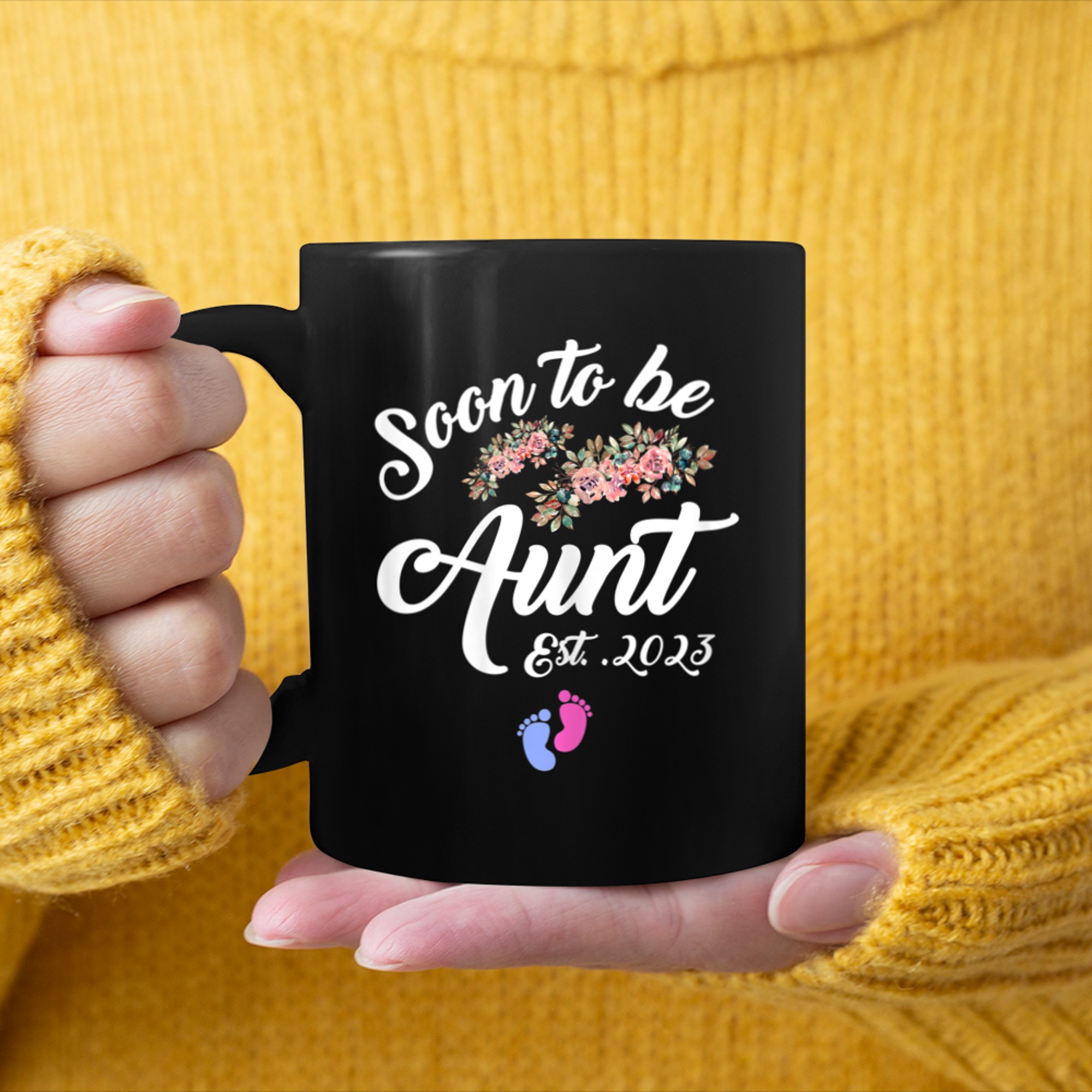 Womens Soon To Be Aunt Est Floral Aunt Pregnancy Announcement (3) mug black