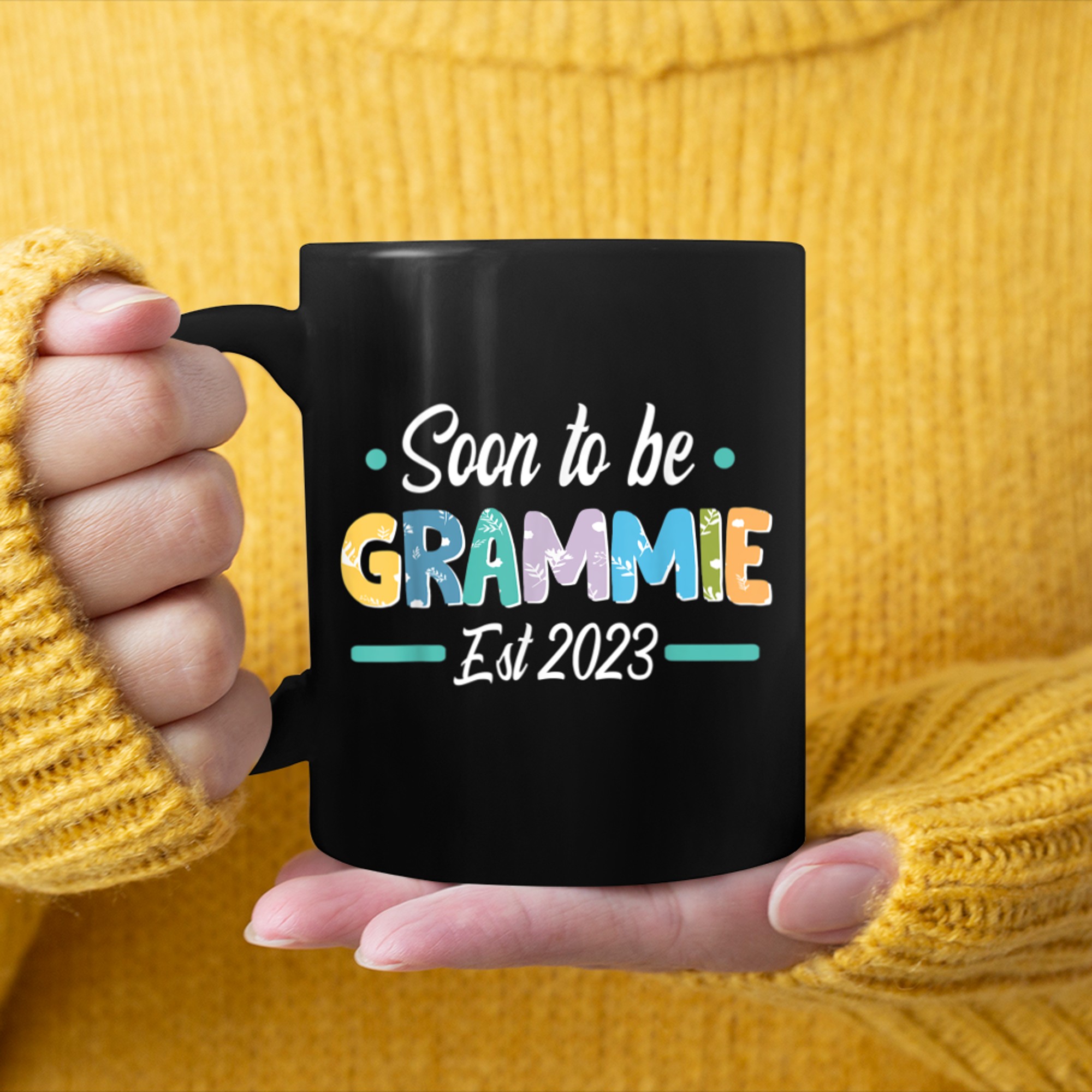 Womens Soon To Be Grammie Est 2023 mug black