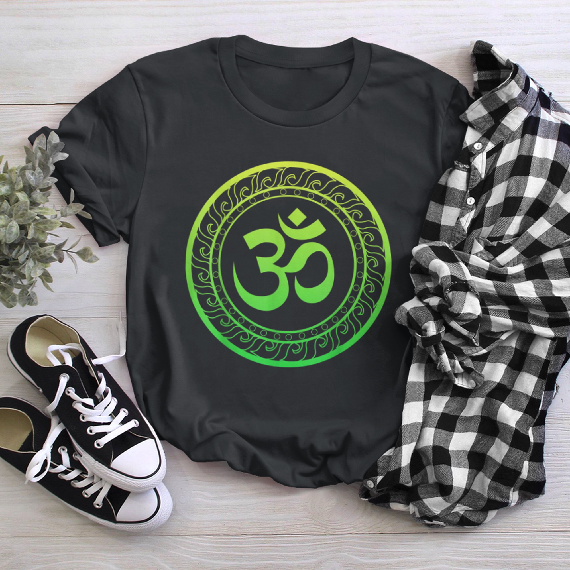 Om Ohm Aum Buddhism Symbol Yoga Sanskrit (4) t-shirt black