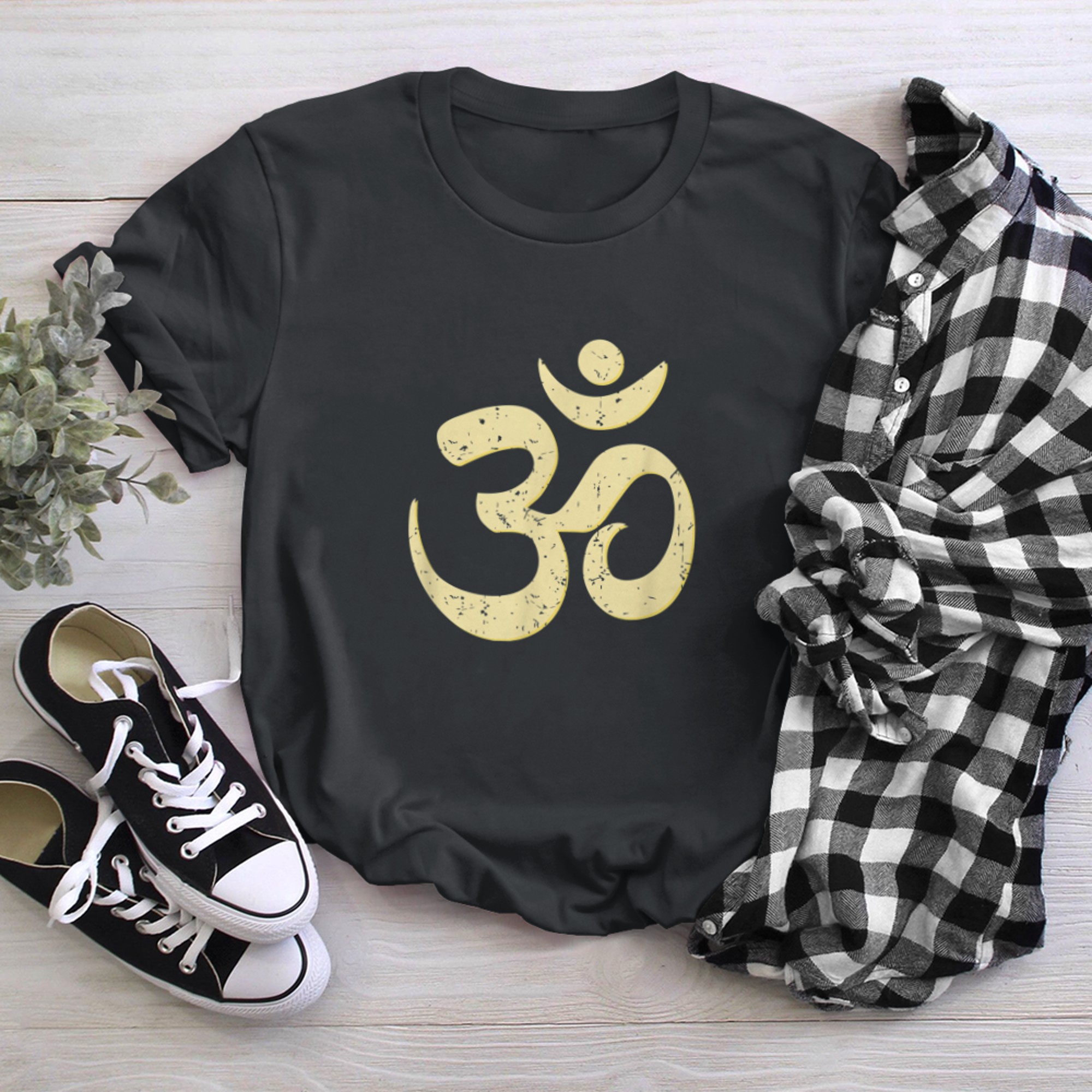 Om Omkar Aum Symbol Spiritual Yoga Meditation Zen Vintage Om t-shirt black