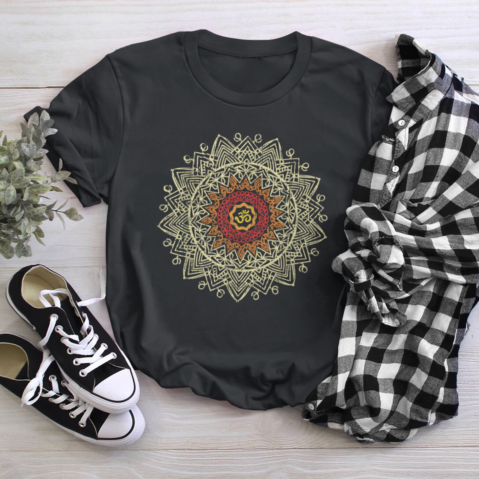 Om Symbol Namaste Yoga and Meditation Pose Hamsa Hand (2) t-shirt black