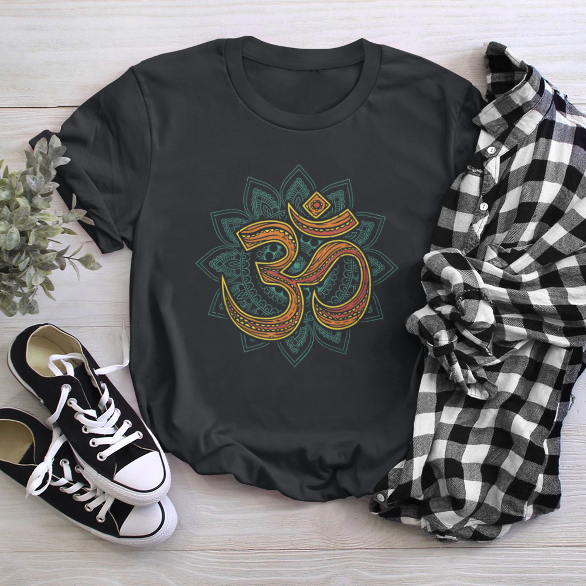 Om symbol Namaste Yoga and Meditation Pose Hamsa Hand (3) t-shirt black