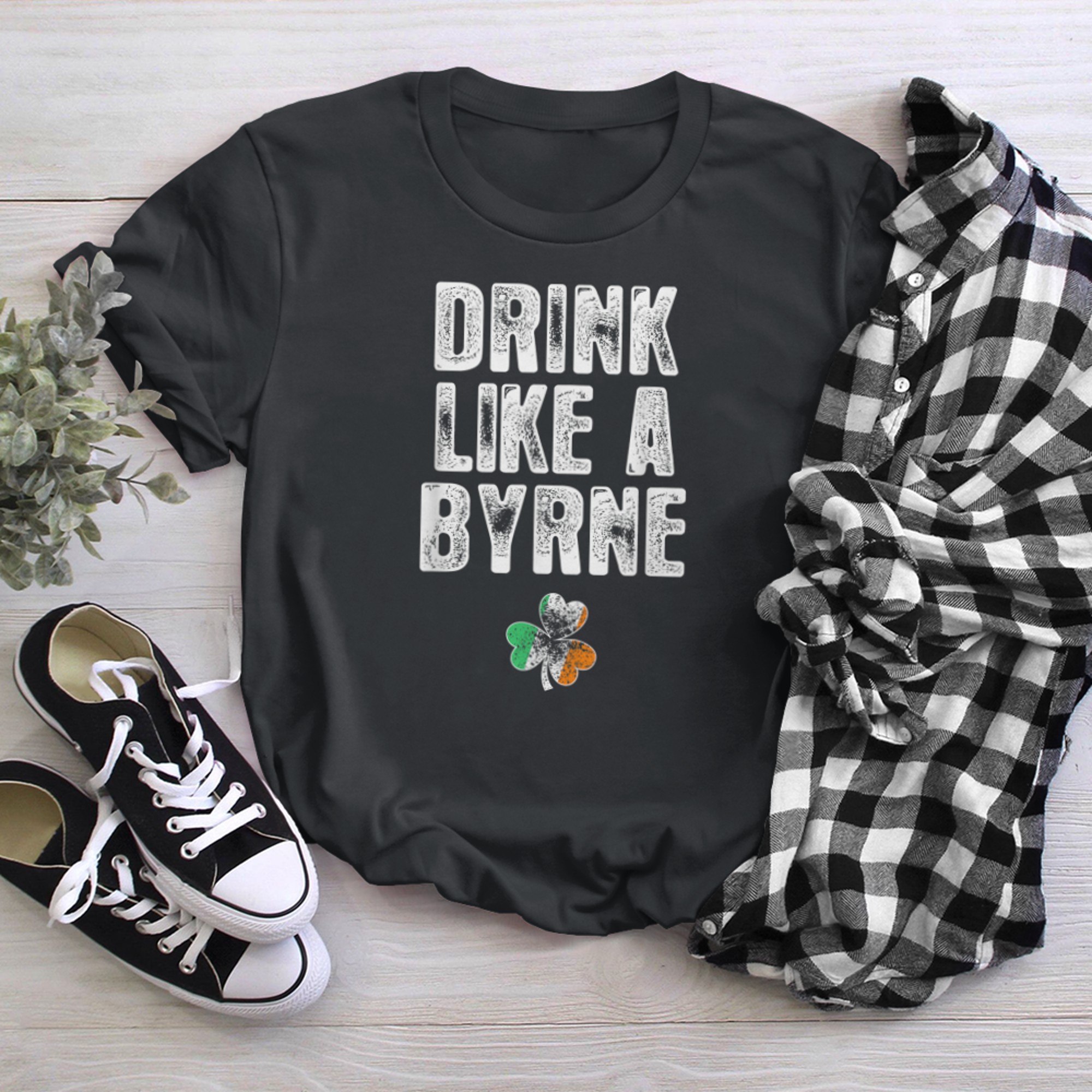 Drink Like a Byrne St Patrick's Day Beer Irish Surname t-shirt black