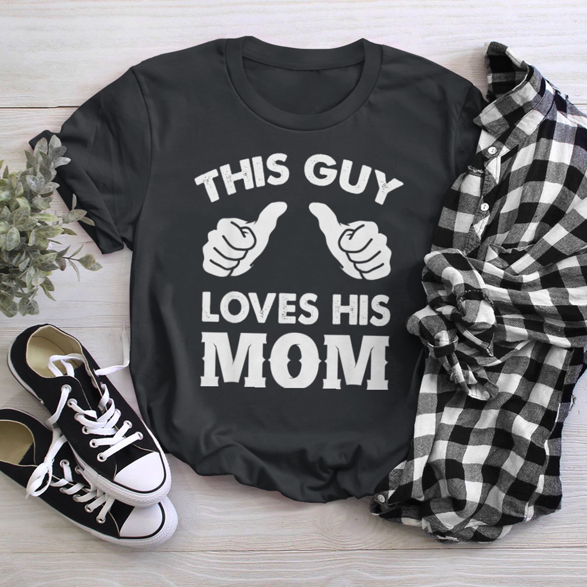 This Guy Loves His Mom, Valentine, Son Heart For Mom t-shirt black