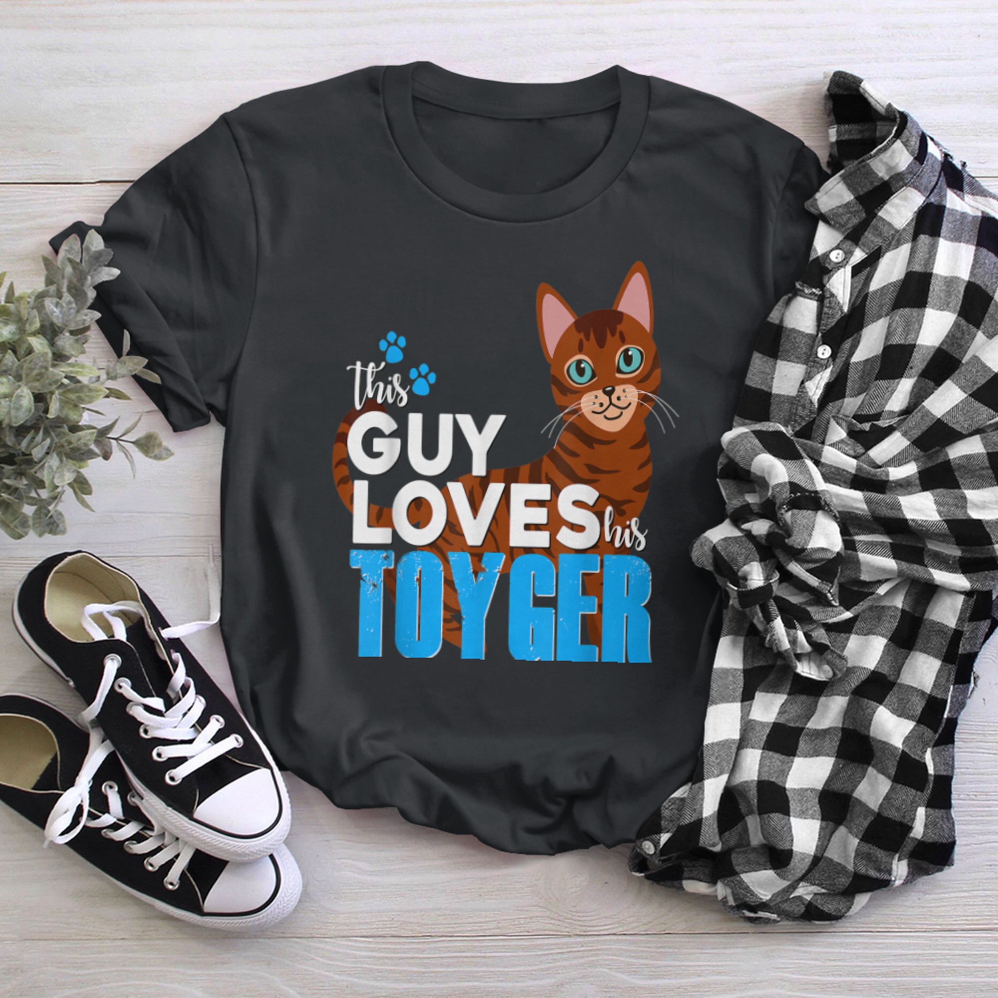 Toyger Cat Shirt This Guy Loves His Kitty Pet Funny Cute t-shirt black