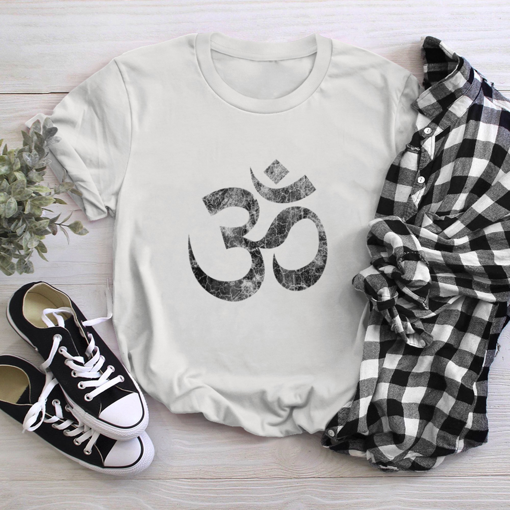 Vintage OM Symbol Yoga (1) t-shirt white