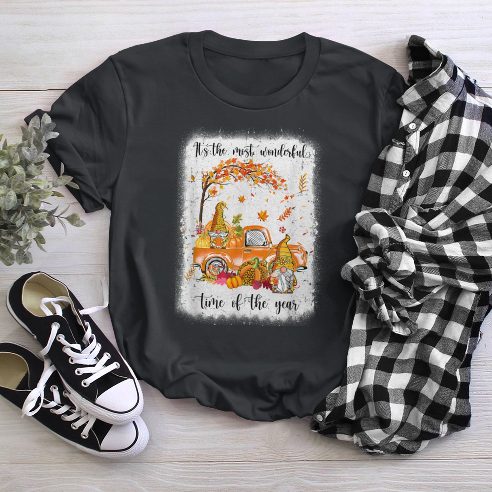 It'S The Most Wonderful Time Of The Year Gnomes Blea.ched t-shirt black