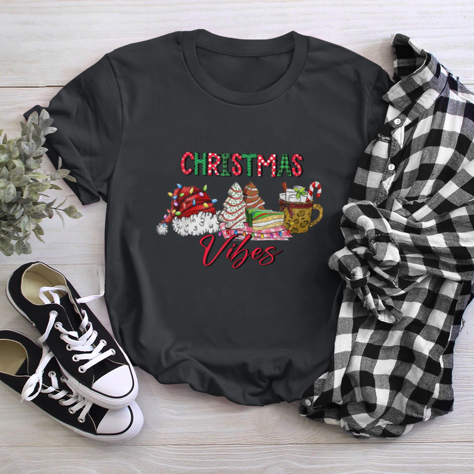 Leopard Buffalo Plaid Christmas Vibes Santa Hat Family Xmas t-shirt black