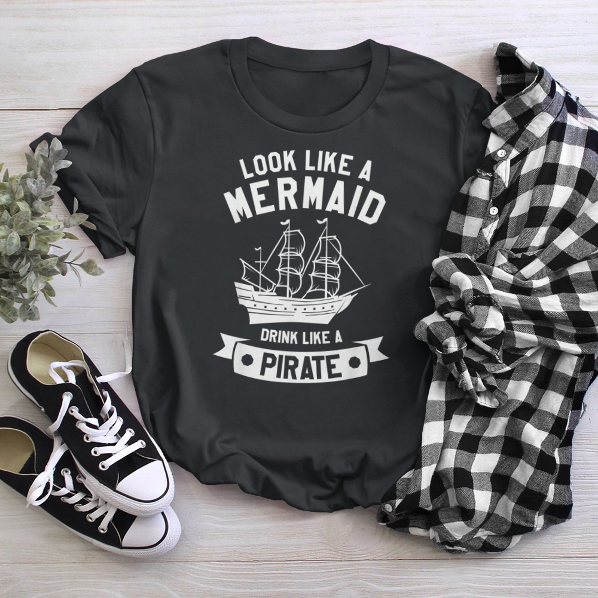 Look Like A Mermaid Drink Like A Pirate Halloween Pirates t-shirt black