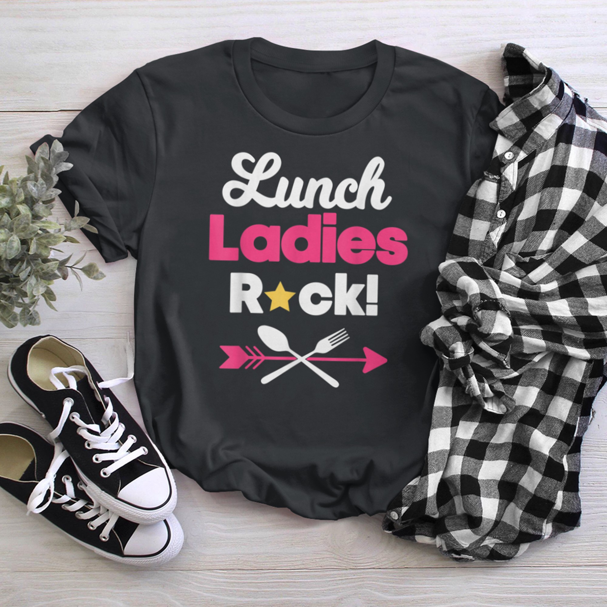 Lunch Lady Retired Cafeteria School Food Service Retiree t-shirt black