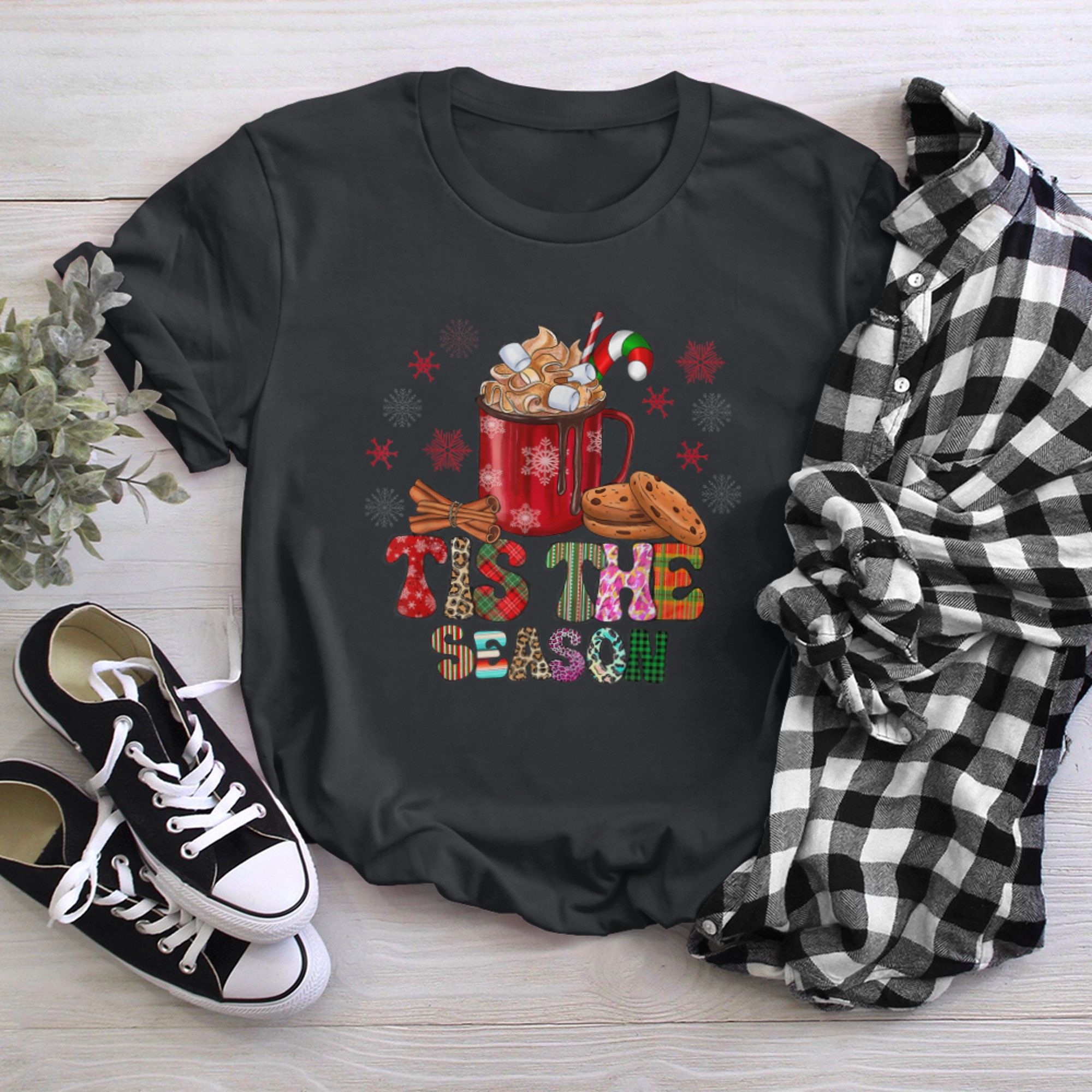 Retro Tis The Season Leopard Plaid Hot Cocoa Cookies Xmas t-shirt black