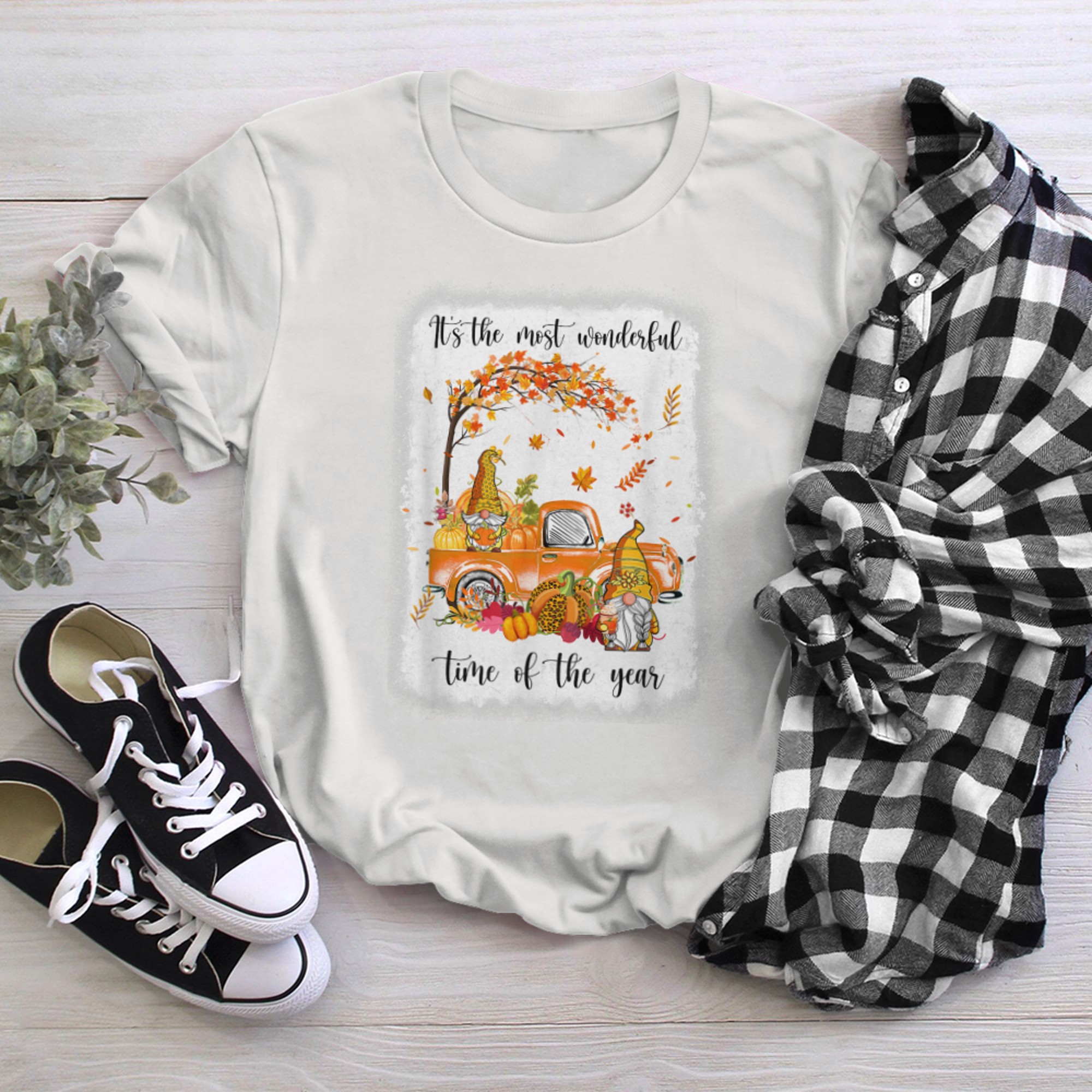 It'S The Most Wonderful Time Of The Year Gnomes Blea.ched t-shirt white