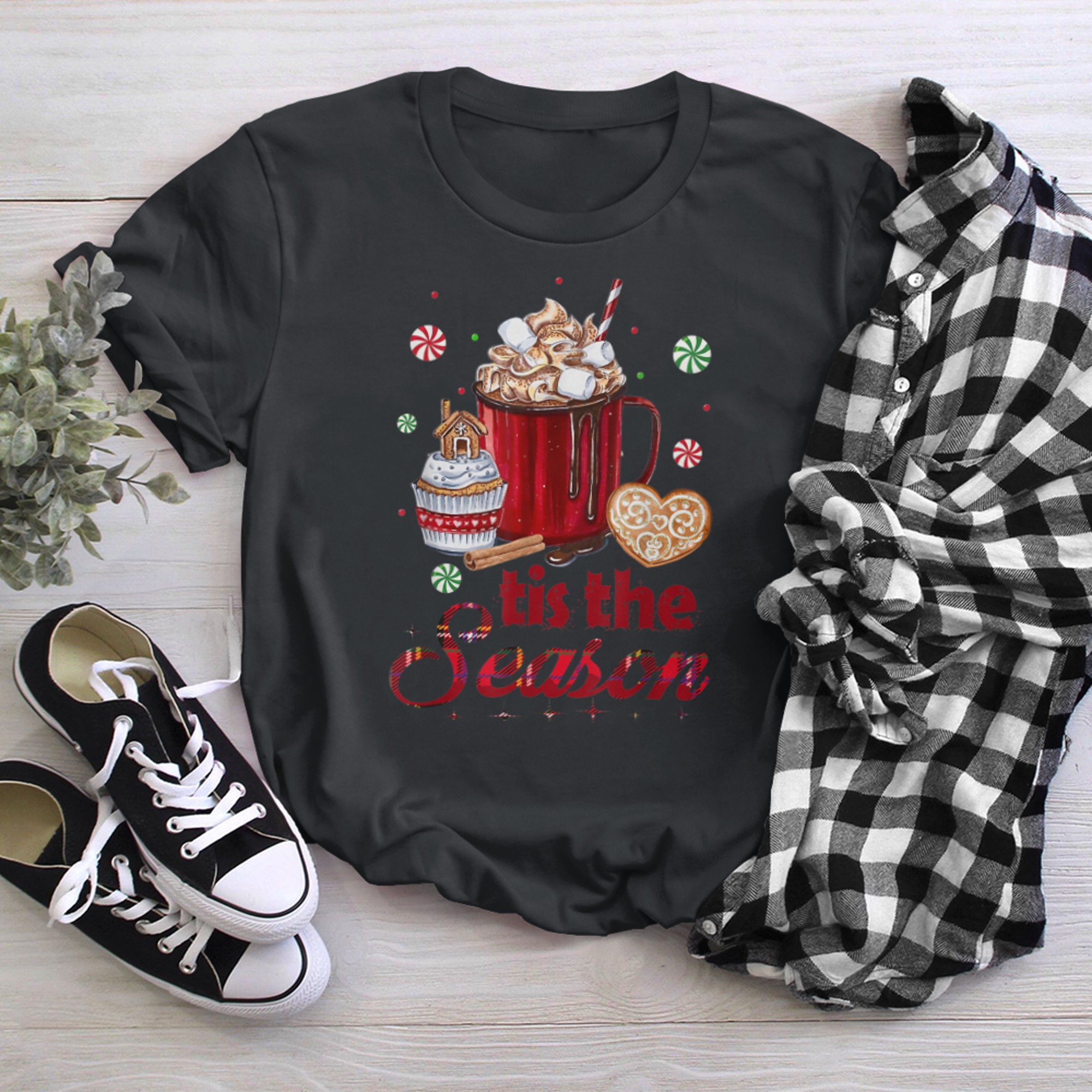 Tis The Season Hot Cocoa And Chocolate Merry Christmas t-shirt black