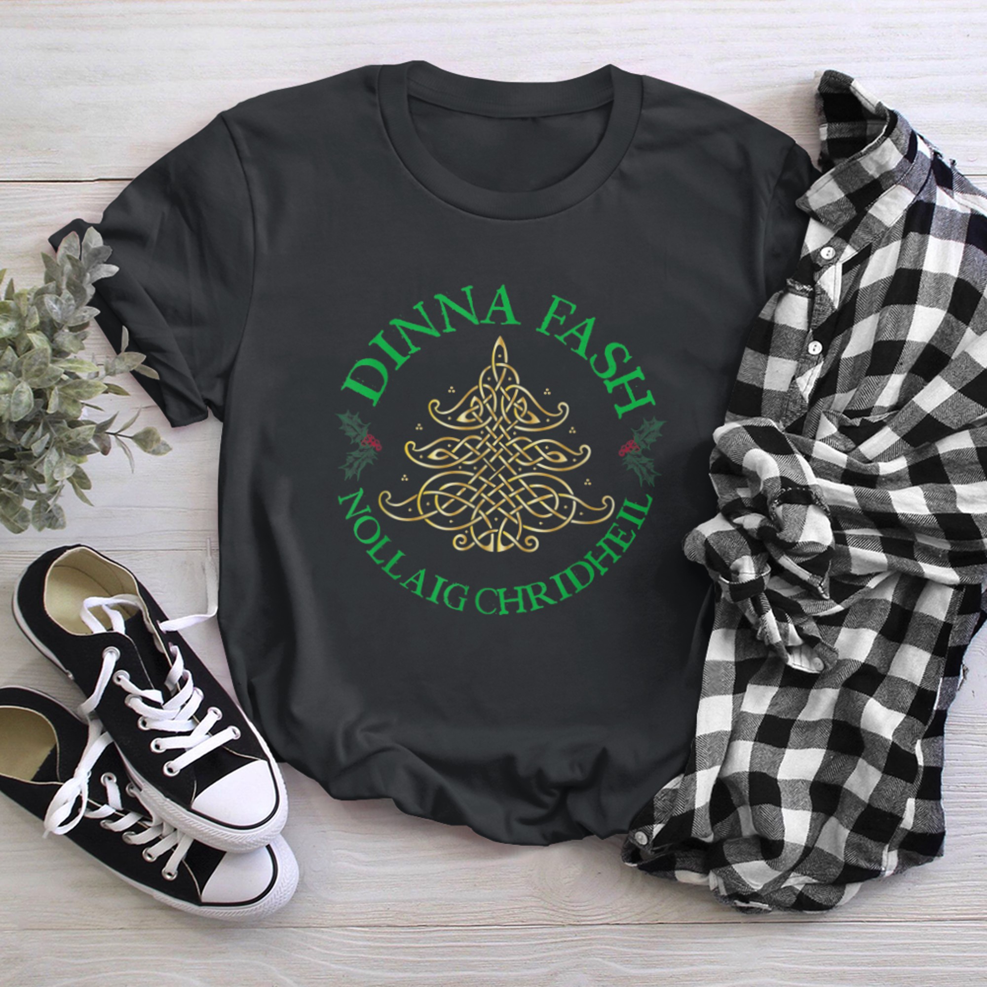 Dinna Fash Celtic Christmas Tree of Life Nollaig Chridheil t-shirt black