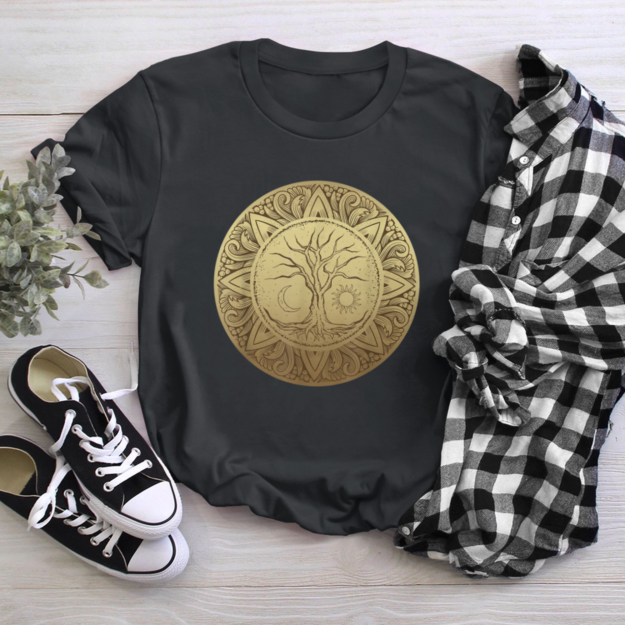 Gold Tree of Life Medallion Tarot Reader Wicca Astrology t-shirt black