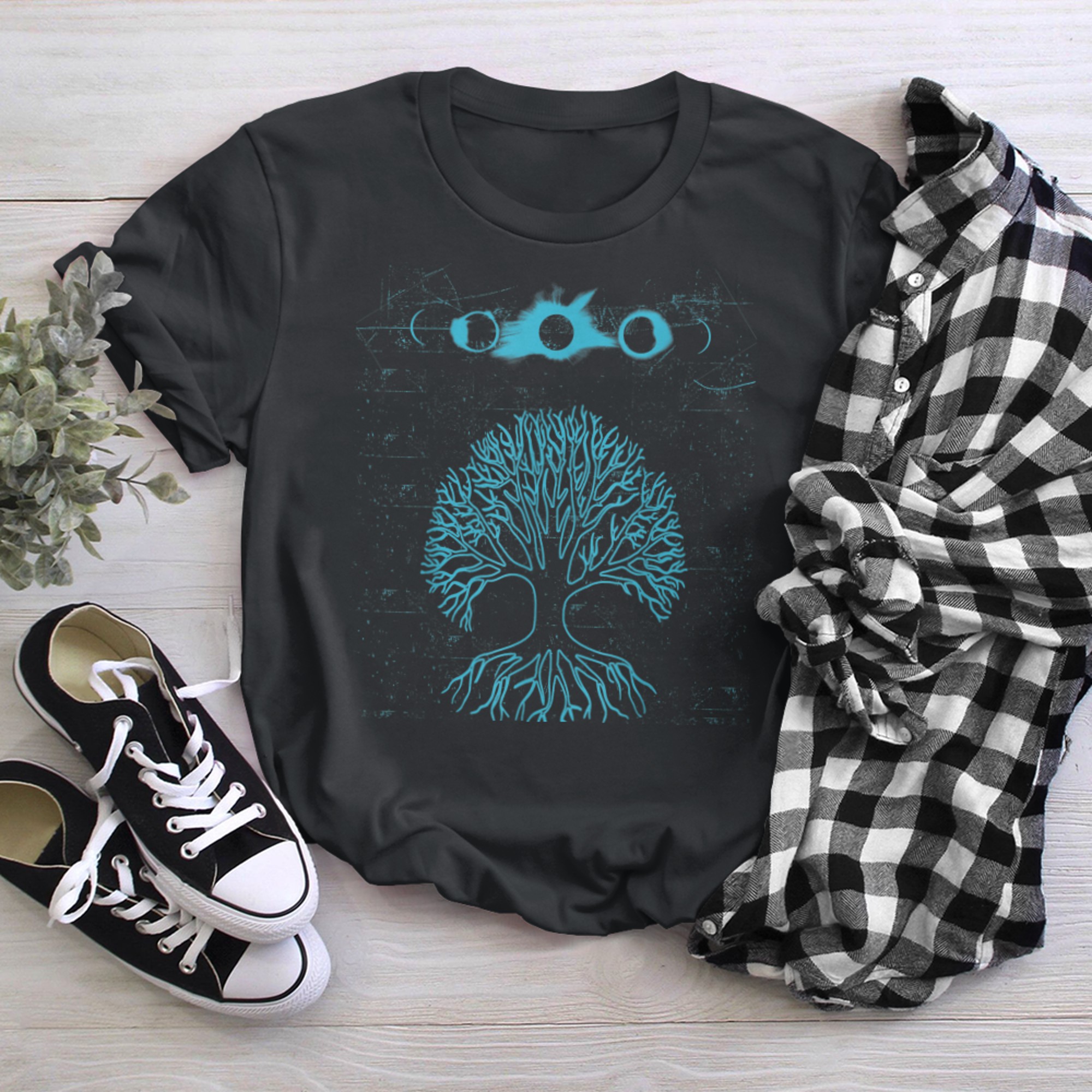 Phases of the Moon Retro 60's 70's Tree of Life Graphic t-shirt black