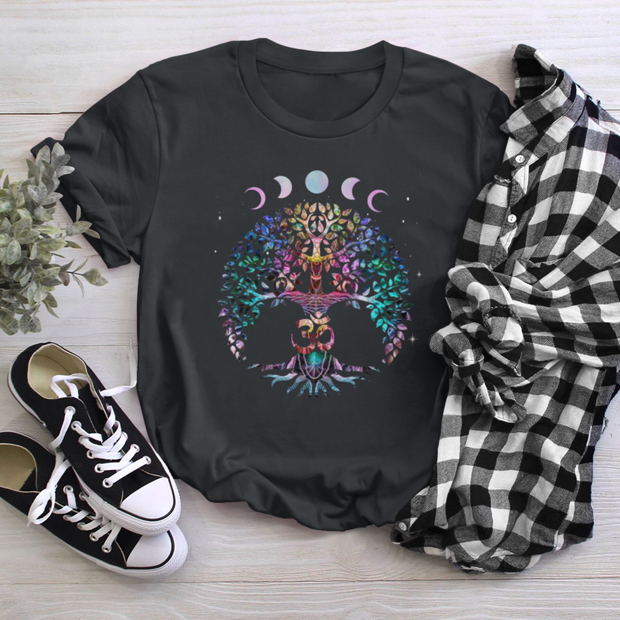 Phases of the Moon Tree of Life Om Chakra (2) t-shirt black