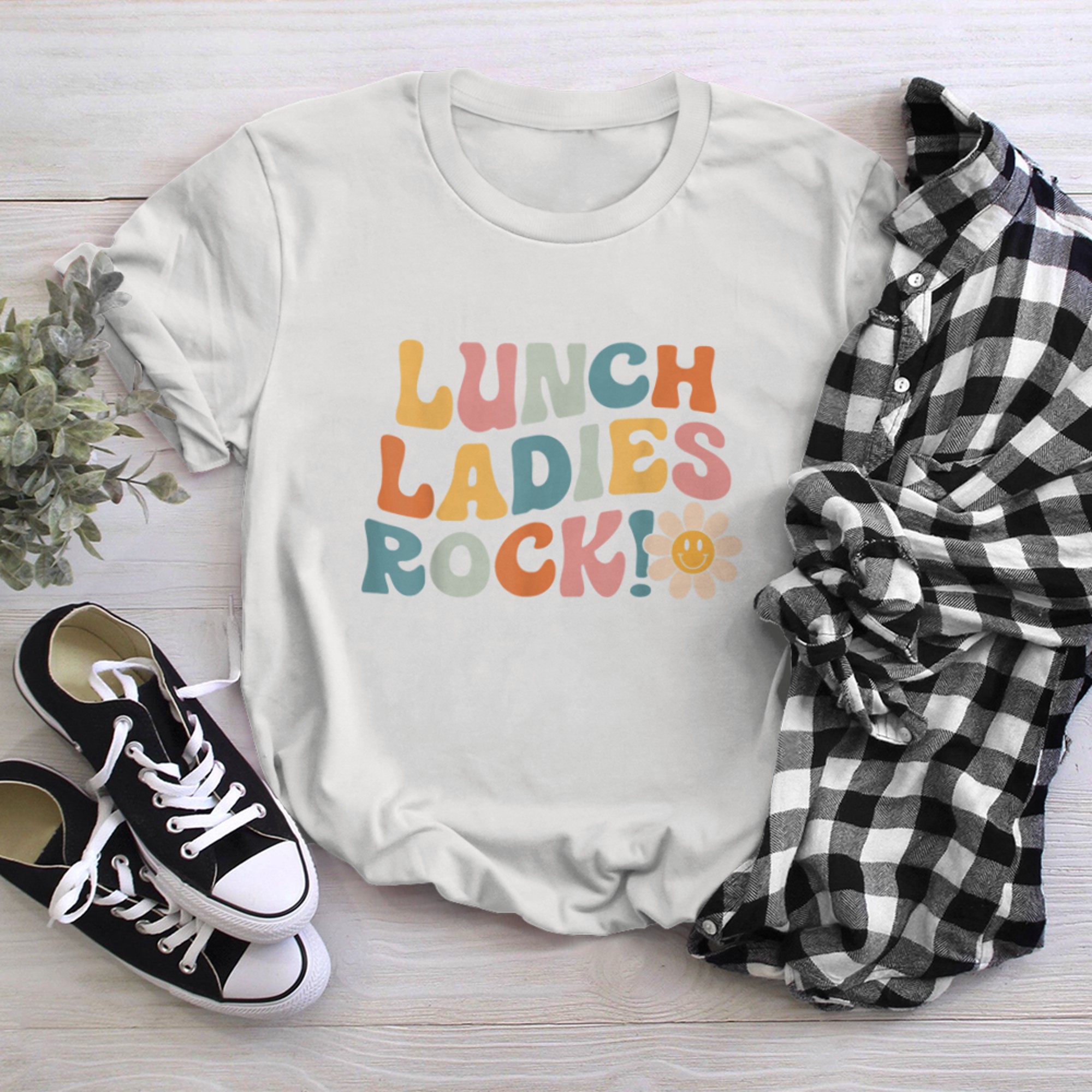 Lunch Ladies Rock! - Retro Lunch Ladies Squad Cafeteria Crew t-shirt White