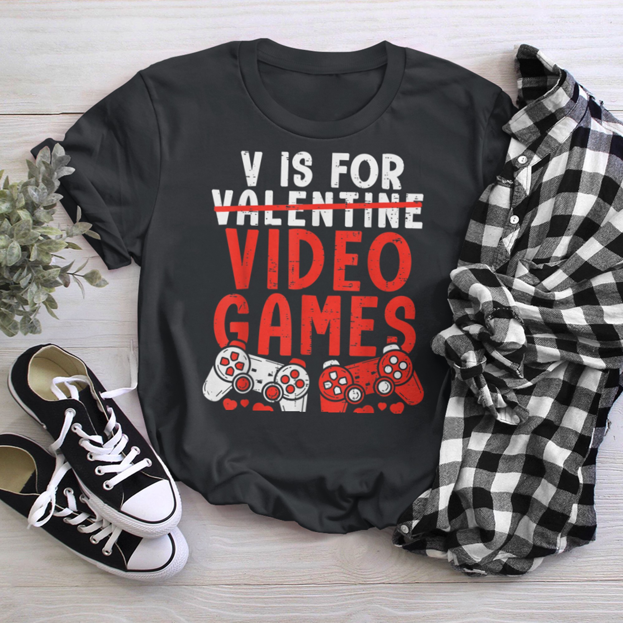 Boy Mens V Is For Video Games Valentines Day Gamer t-shirt black