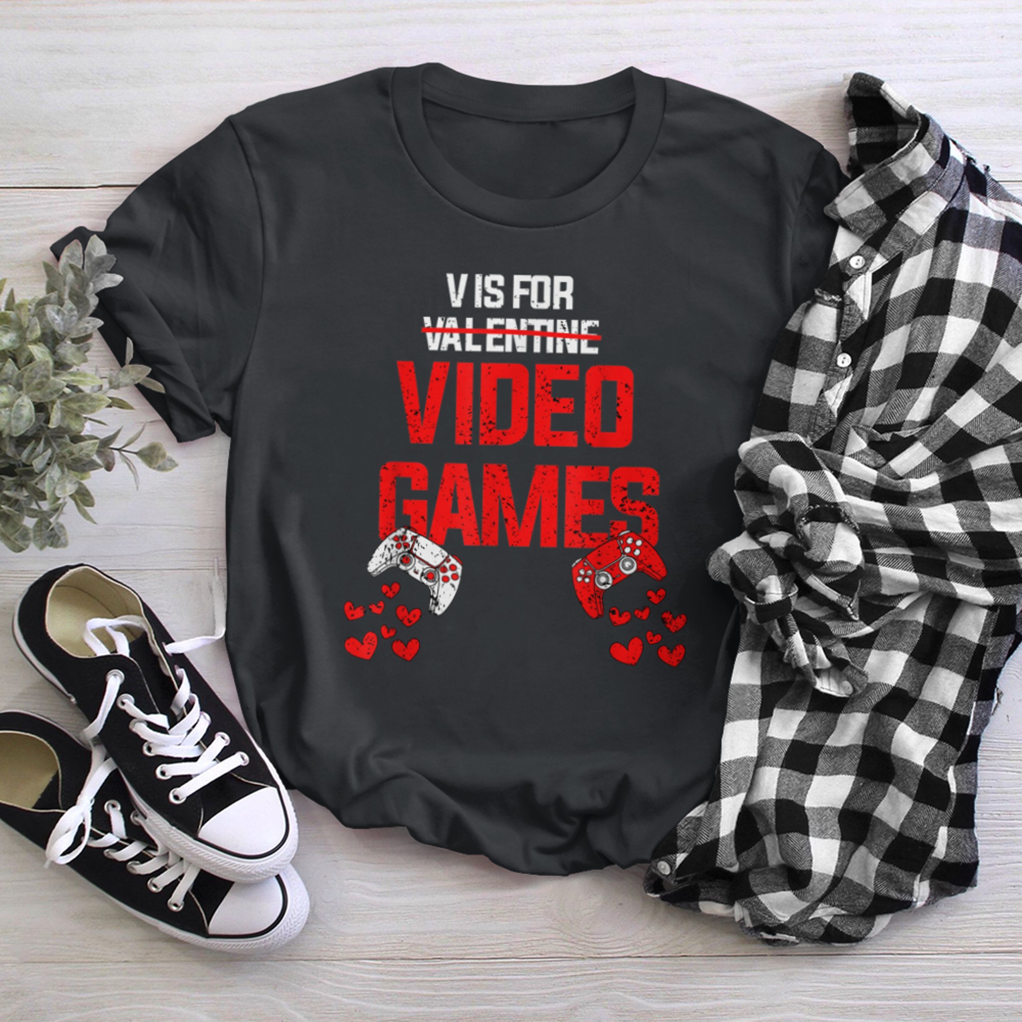 Funny V Is For Video Games Valentines Day Gamer Boy Girl Men t-shirt black