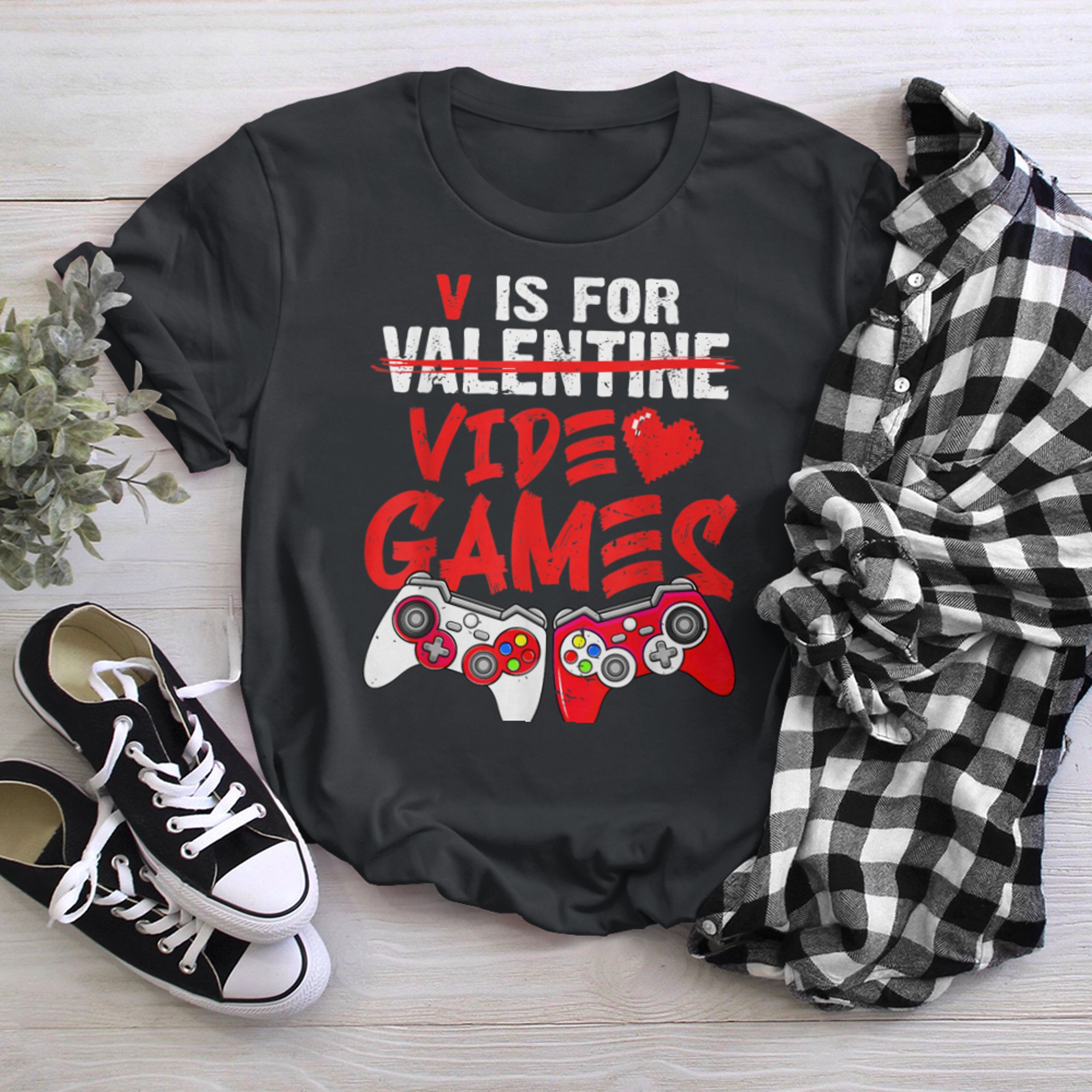 Funny Valentine's Day Gamer Boy Men V Is For Video Games t-shirt black