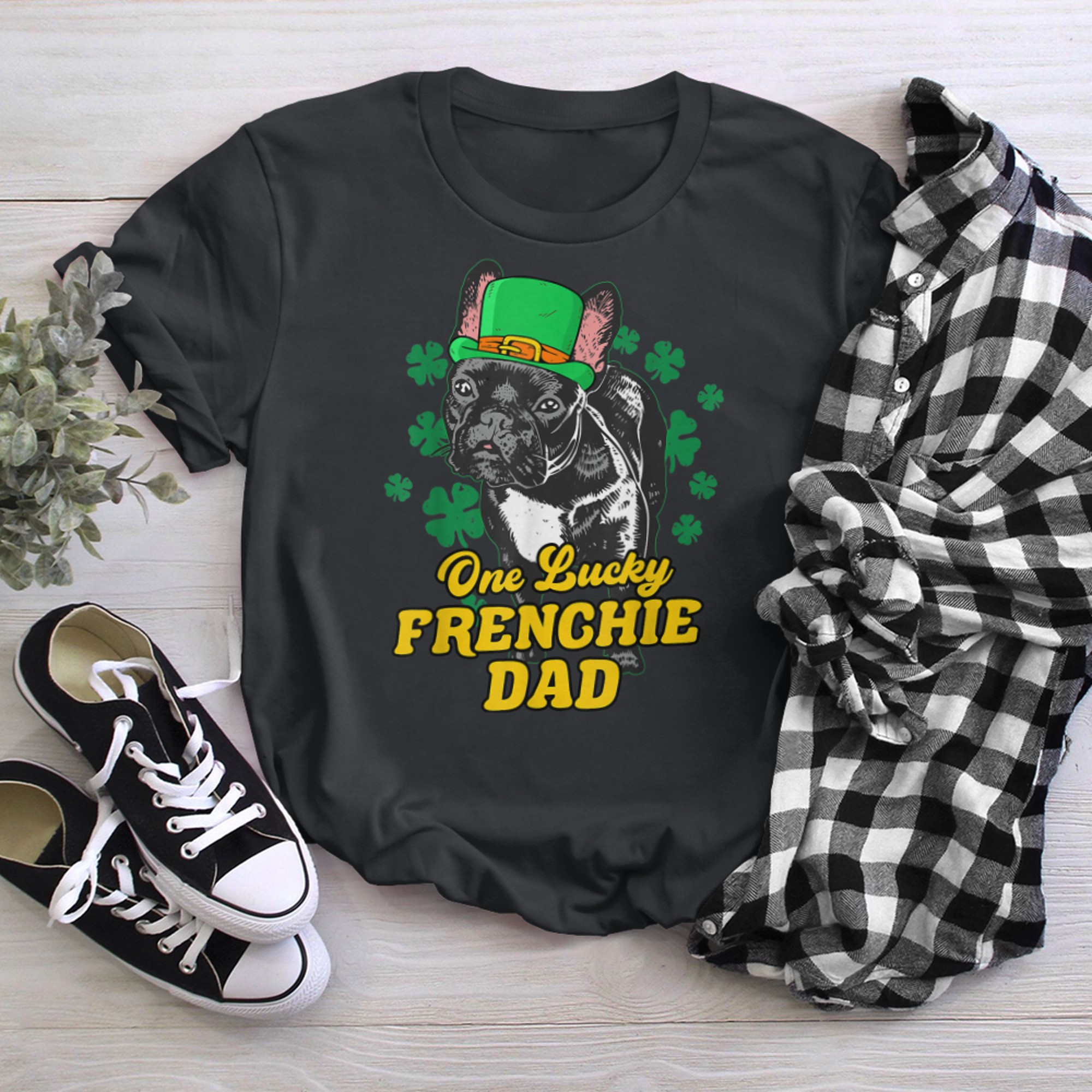 Irish French Bulldog St Patrick's Day One Lucky Frenchie Dad t-shirt black