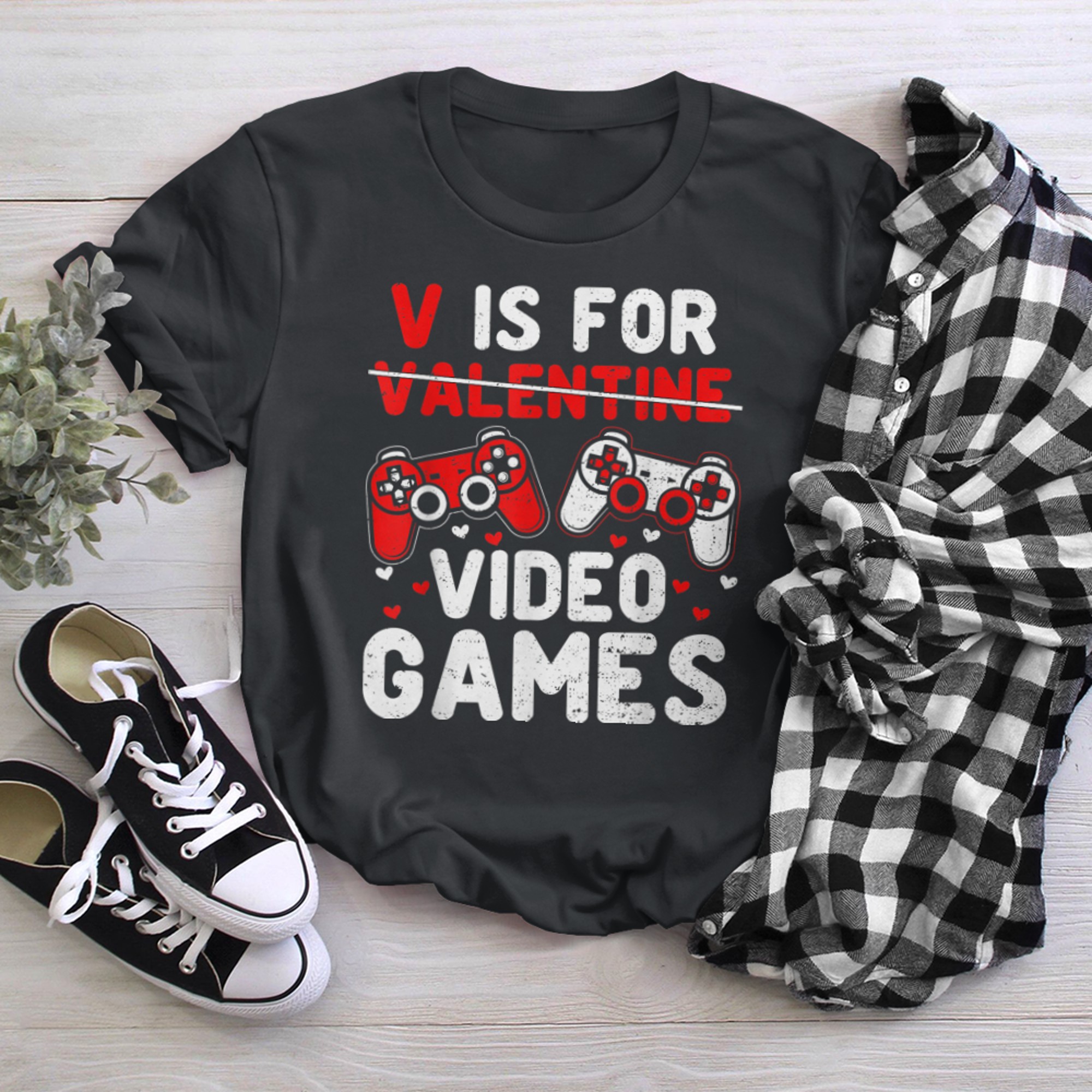 Kids Gamer Funny V Is For Valentine's Day Video Games t-shirt black