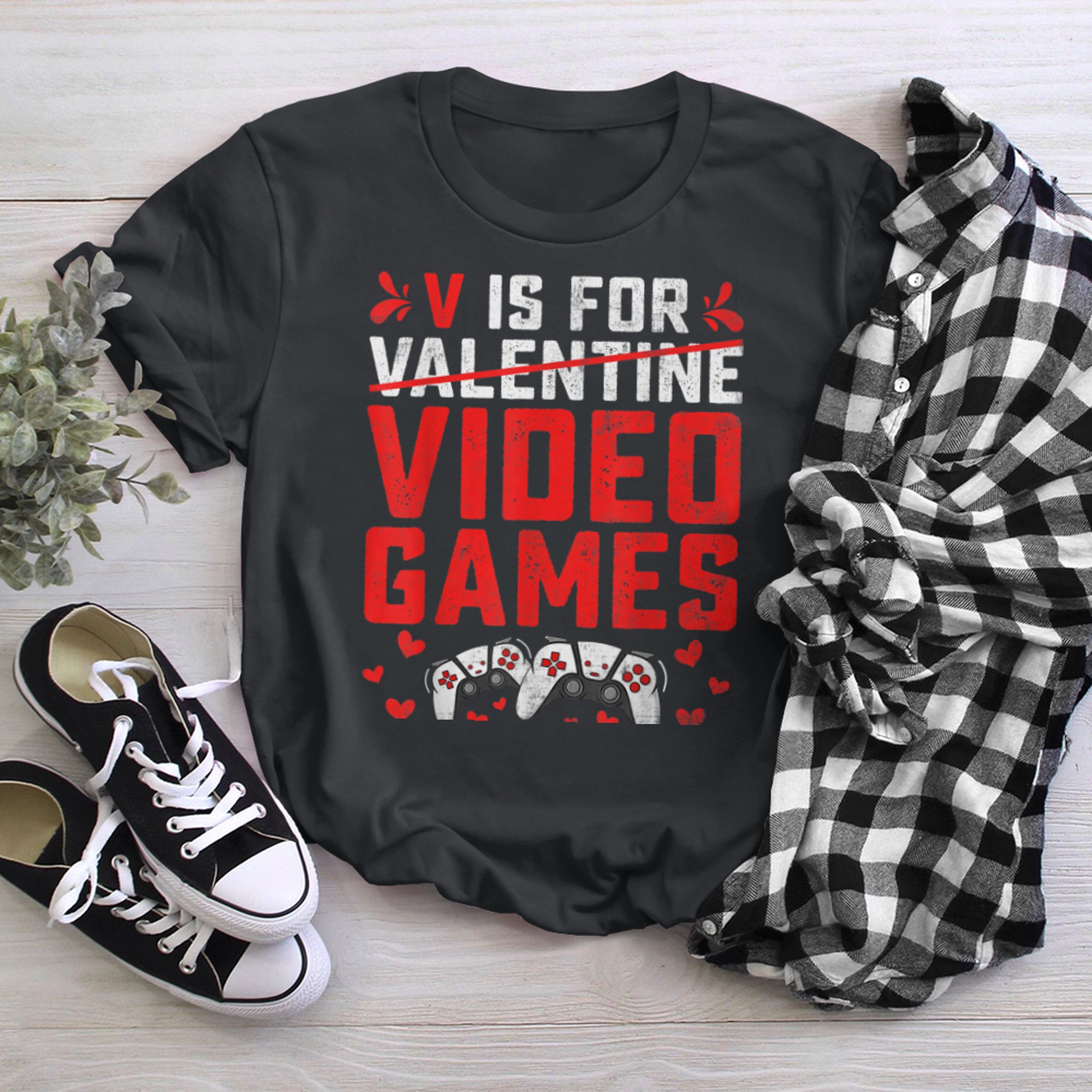 V Is For Video Games Funny Gamer Boy Men Valentines Day t-shirt black