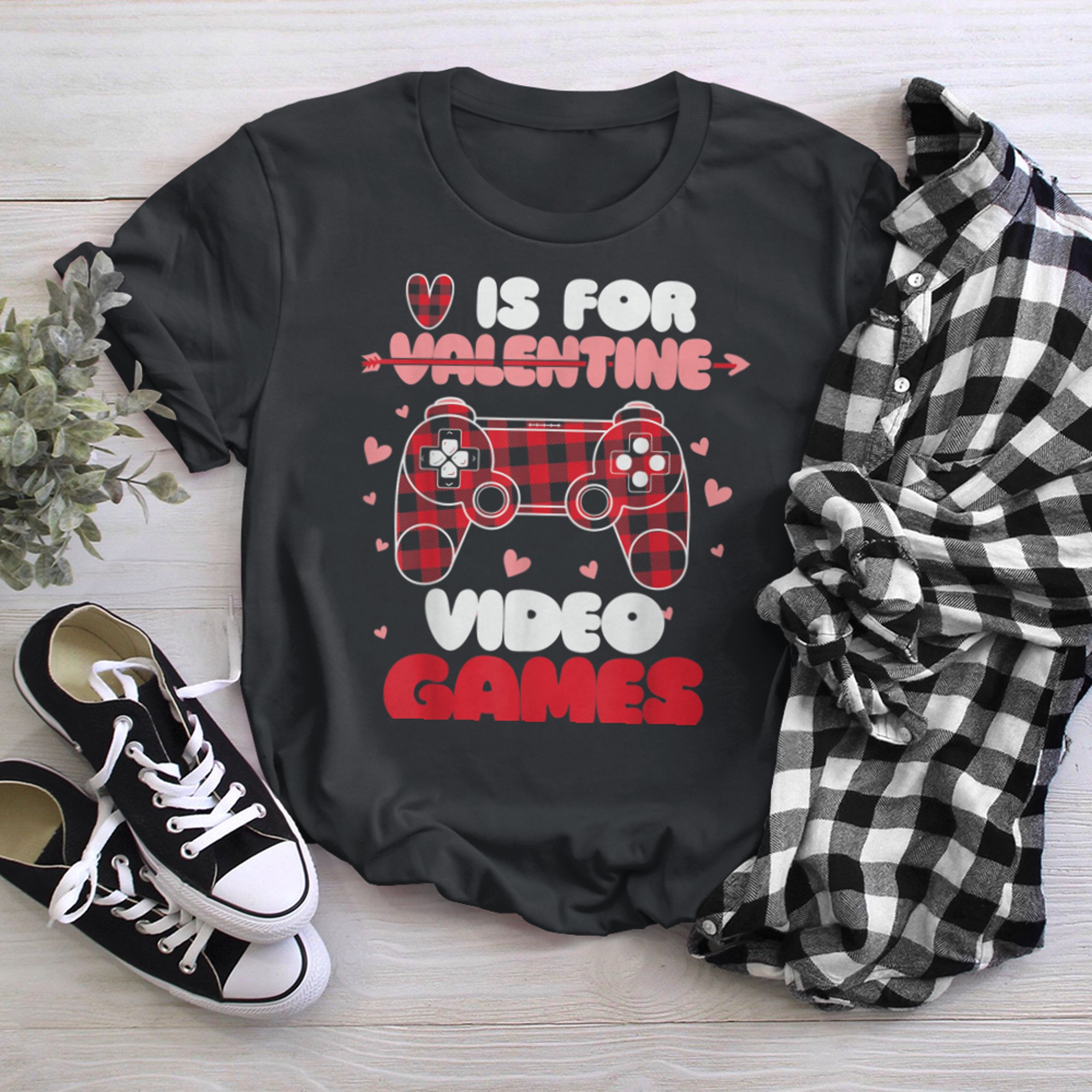 V Is For Video Games Funny Gamer Kids Boys Valentines Day (41) t-shirt black