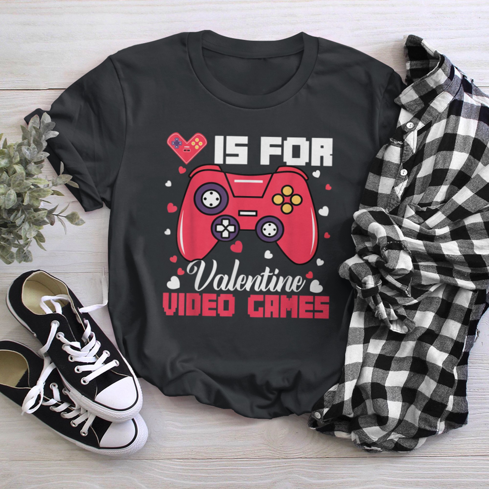 V Is For Video Games Funny Valentine Gamer Game Lovers (4) t-shirt black