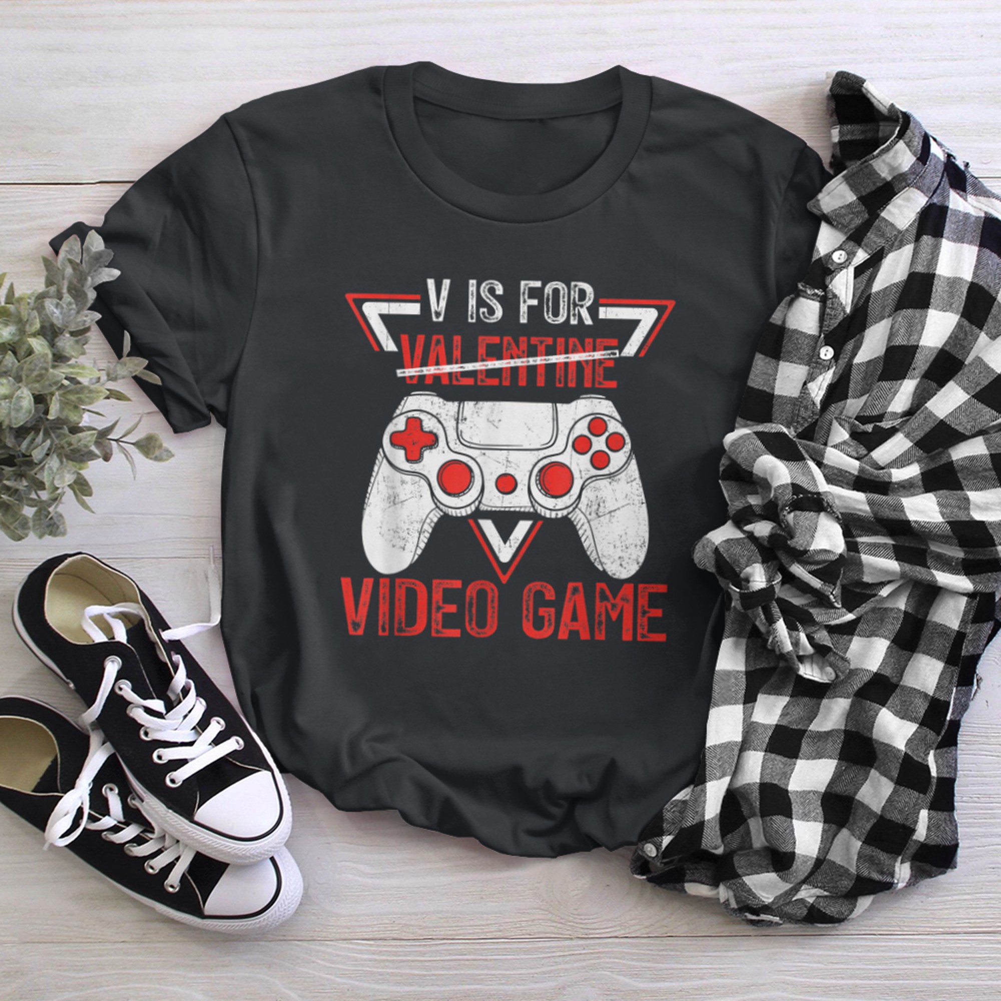 V Is For Video Games Funny Valentines Day For Gamer Boy Men (8) t-shirt black