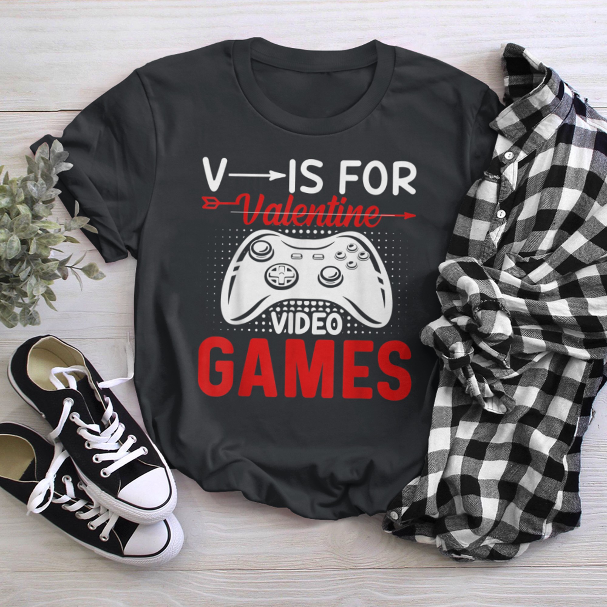 V Is For Video Games Funny Valentines Day Gamer (10) t-shirt black