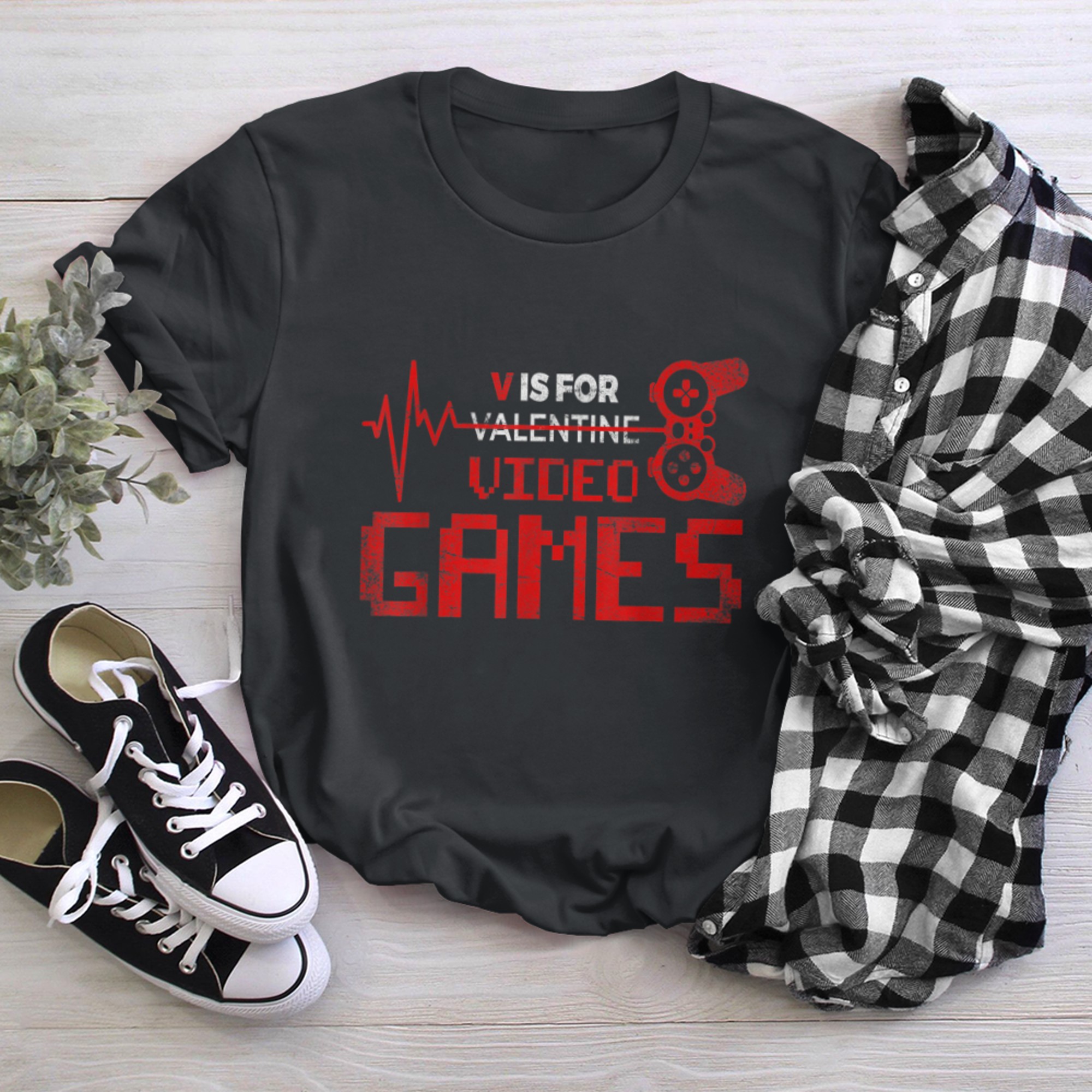 V Is For Video Games Funny Valentines Day Gamer (3) t-shirt black