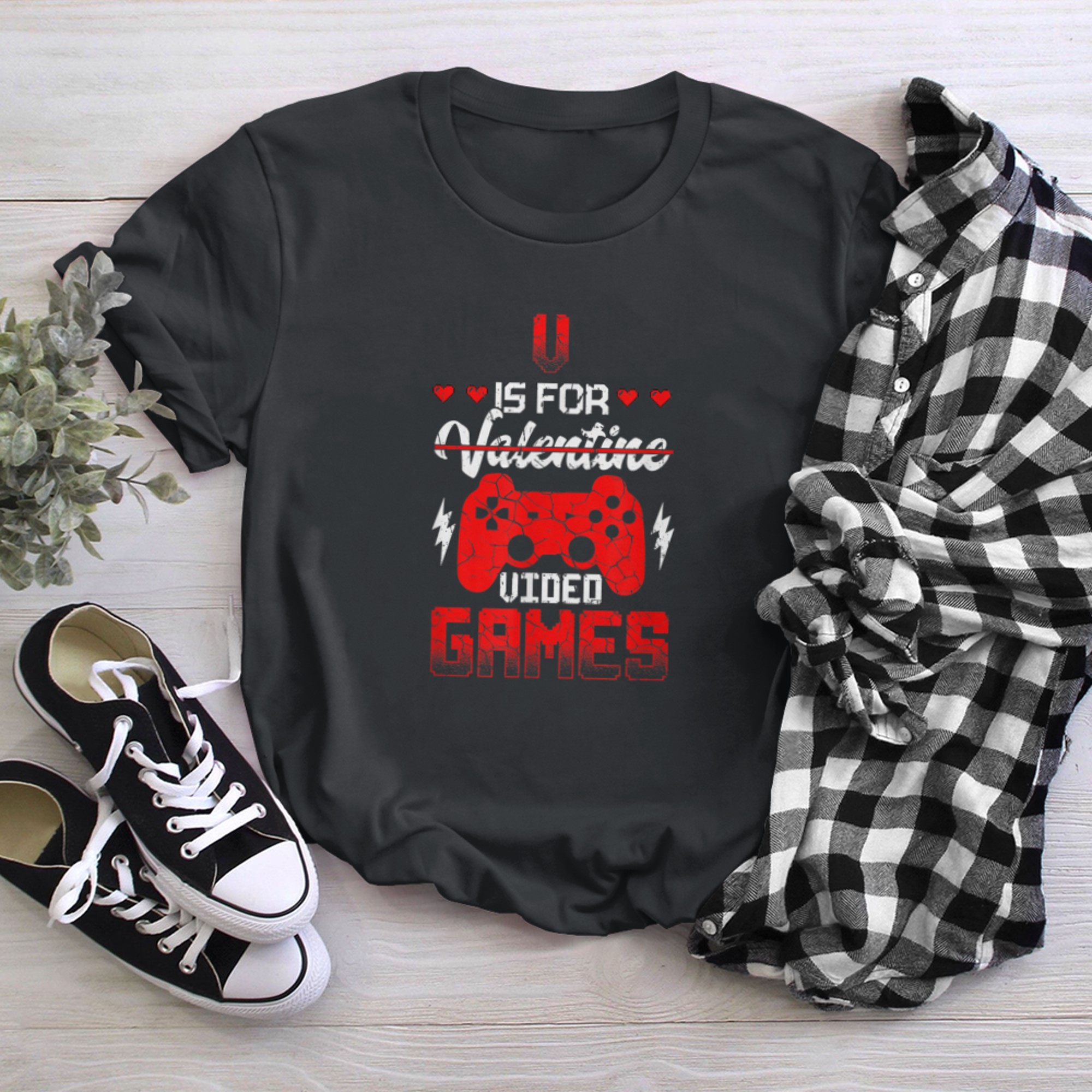 V Is For Video Games Funny Valentines Day Gamer Boy Men - 2023-09-16T114031.241 t-shirt black