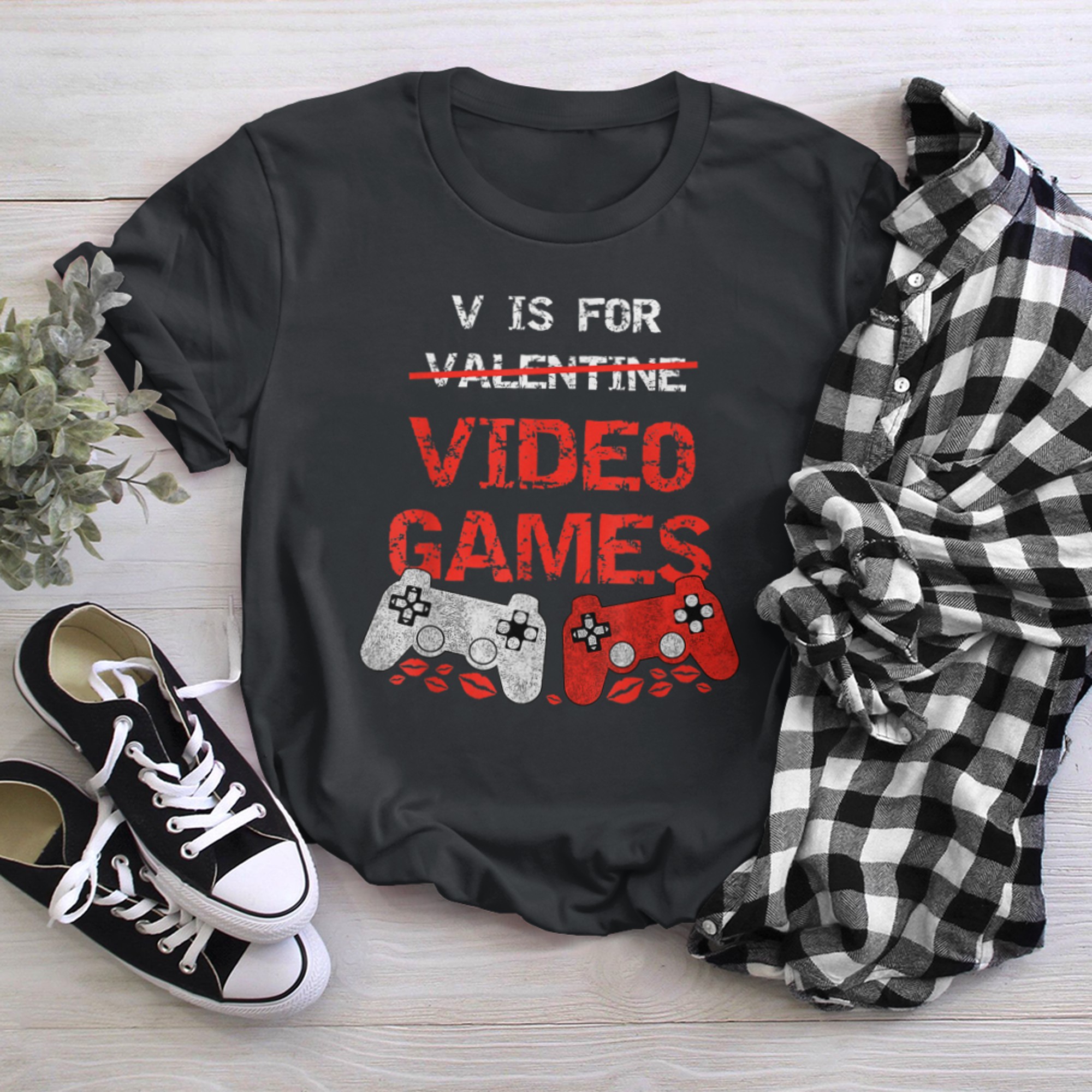 V Is For Video Games Funny Valentines Day Gamer Boy Men - 2023-09-16T114051.558 t-shirt black