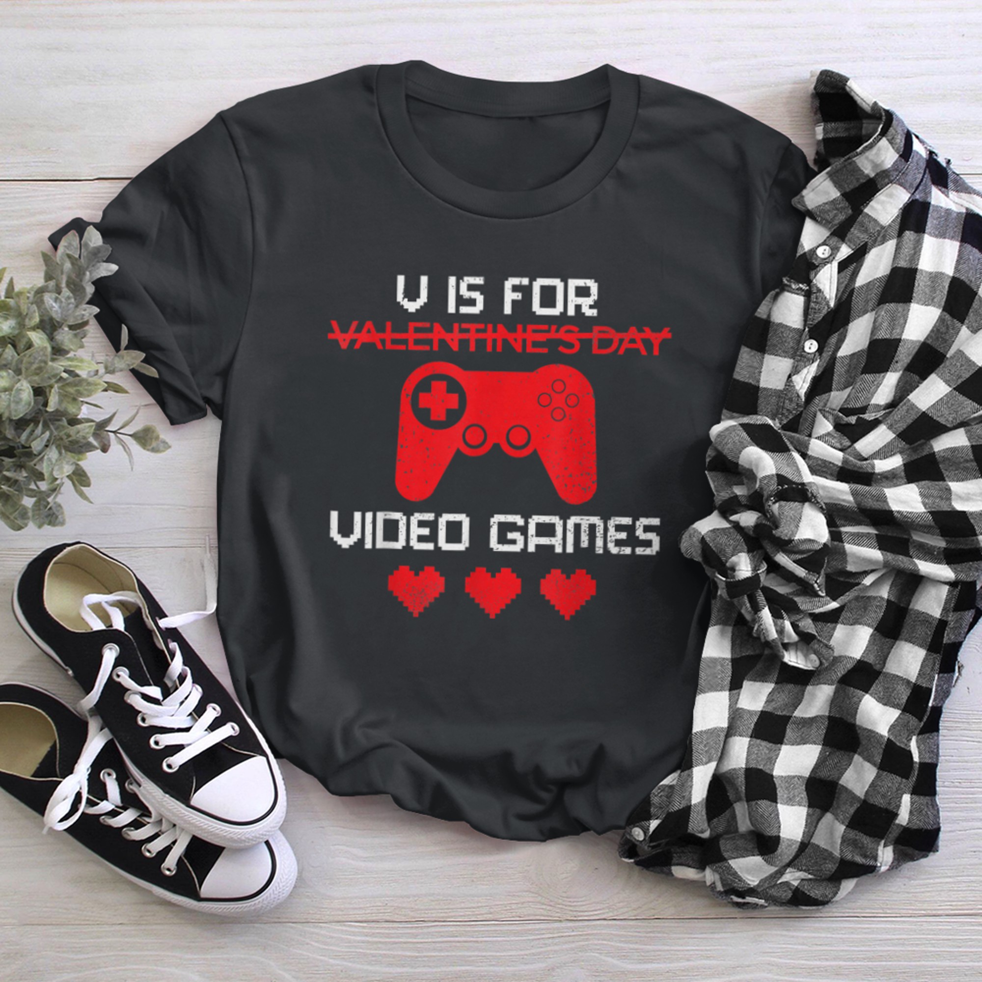 V Is For Video Games Funny Valentines Day Gamer Boy Men - 2023-09-16T114106.539 t-shirt black