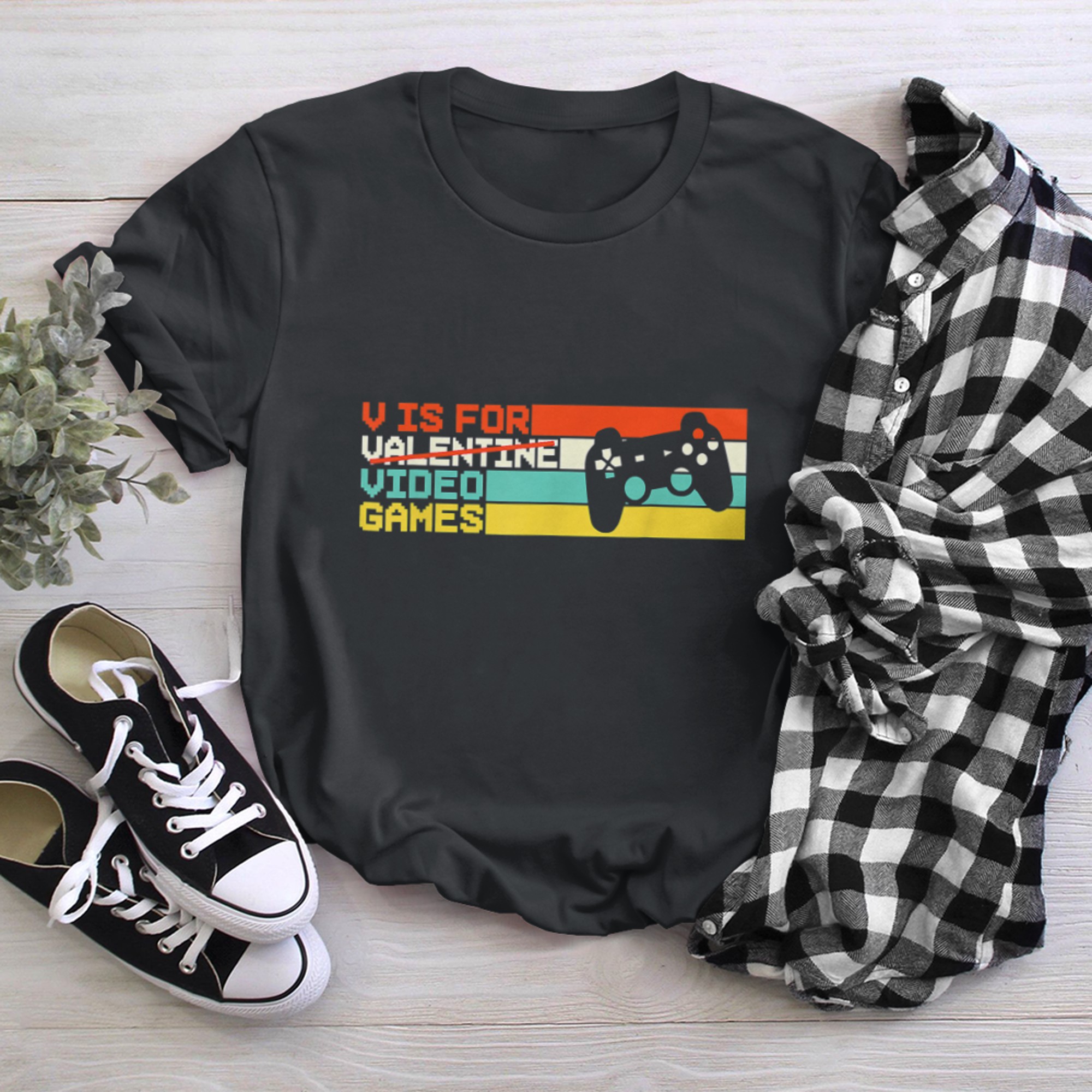 V Is For Video Games Funny Valentines Day Gamer Boy Men - 2023-09-16T114108.441 t-shirt black