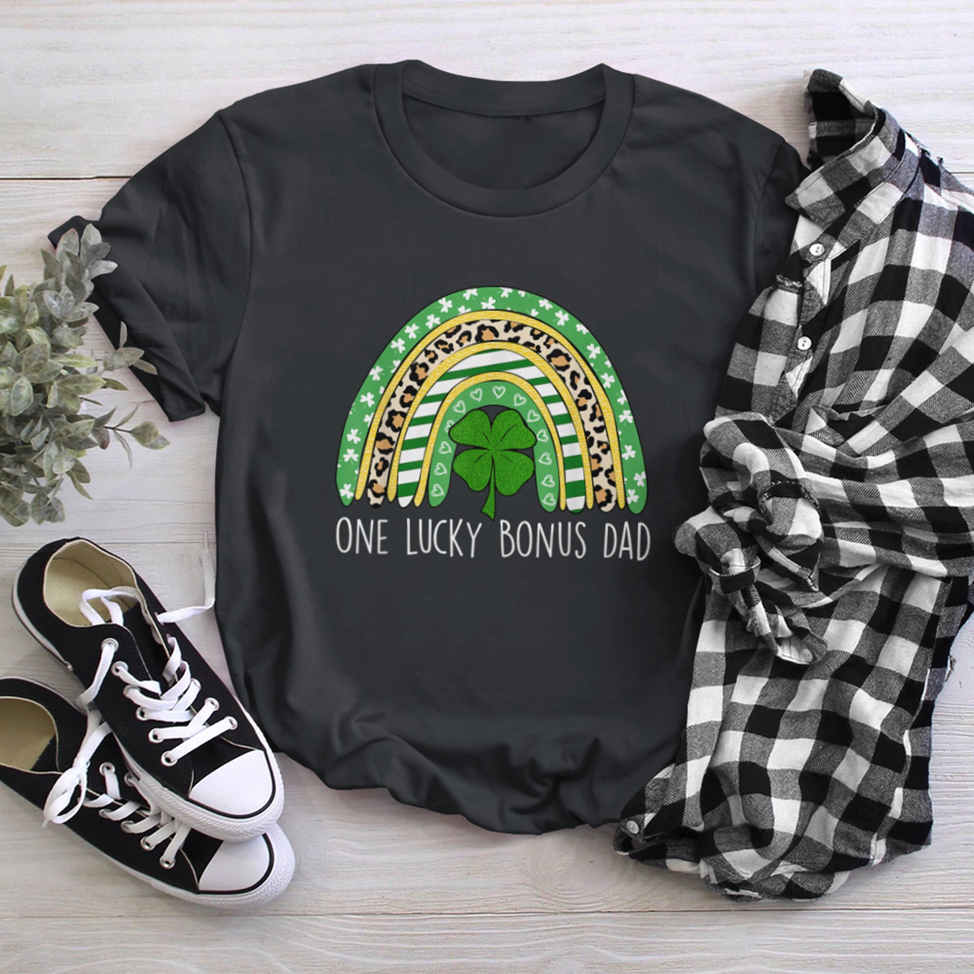 One Lucky Bonus Dad Shamrock Funny St Patricks Day Matching t-shirt black