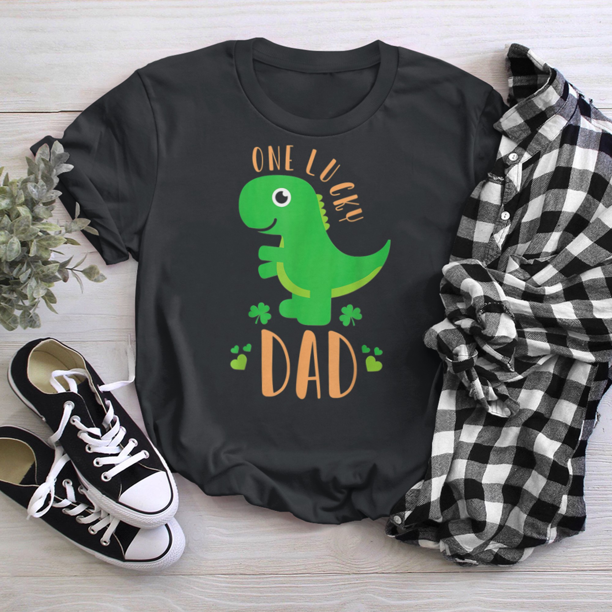 One Lucky Dad Dinosaur T rex St Patrick's Day Shamrock Irish t-shirt black