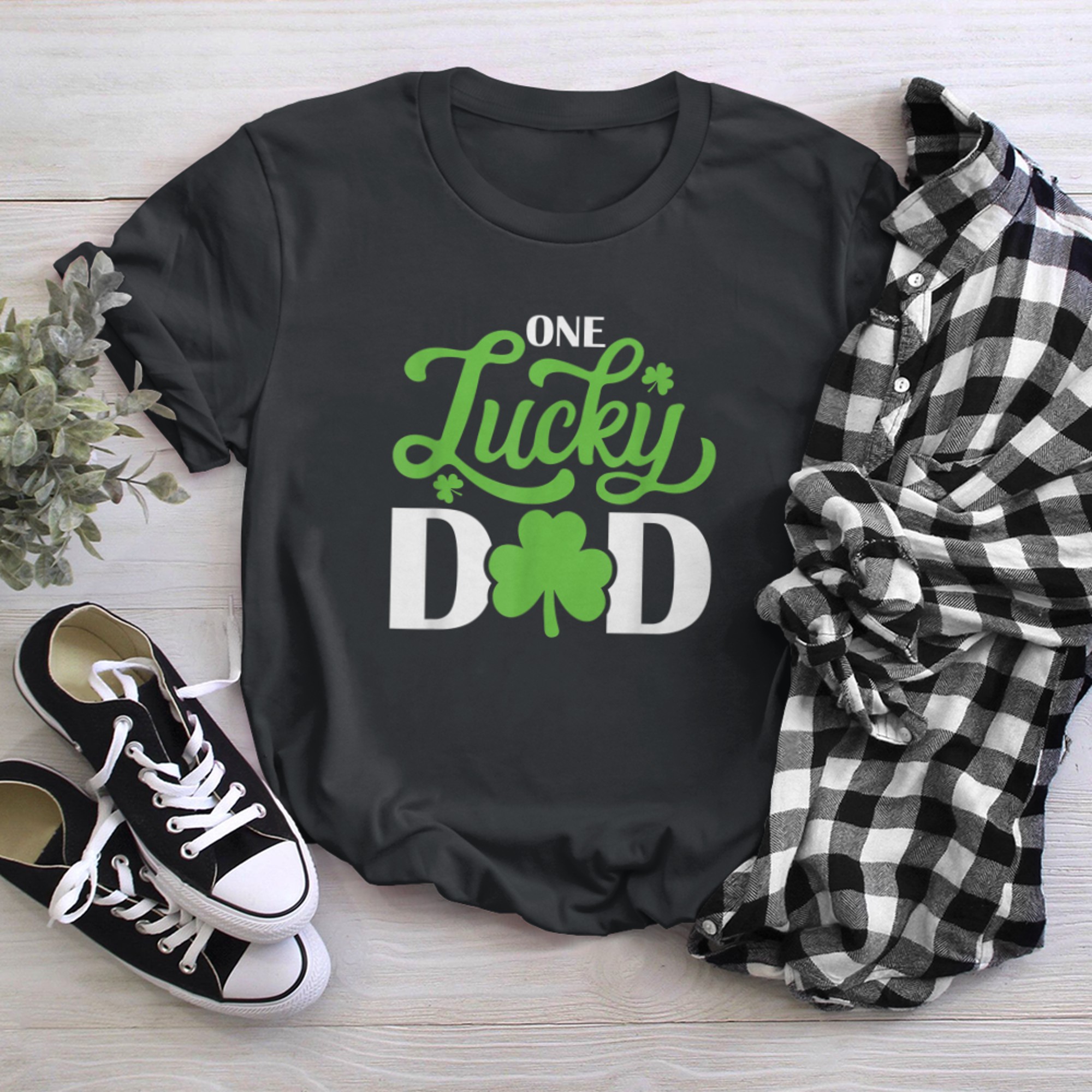 One Lucky Dad Shirt St Patricks Day Father Funny Daddy t-shirt black