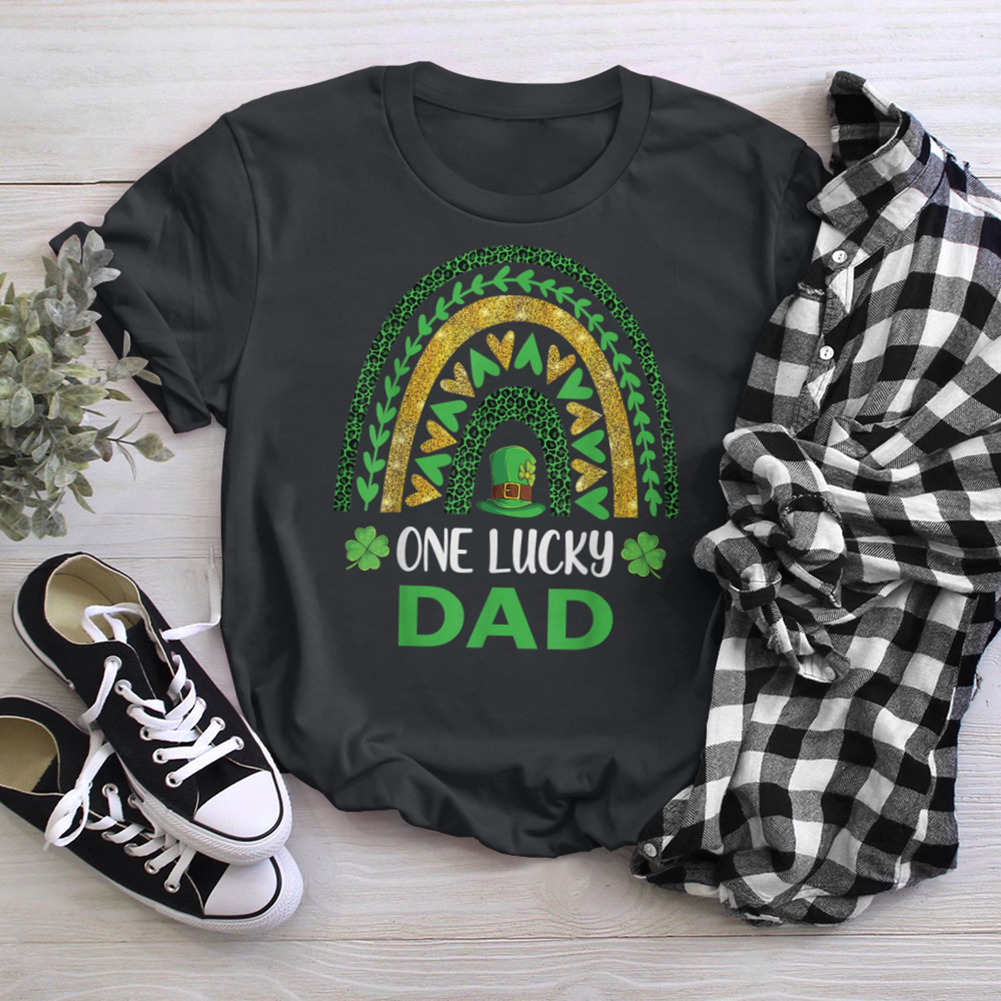 One Lucky Dad St Patricks Day Shamrock Rainbow t-shirt black