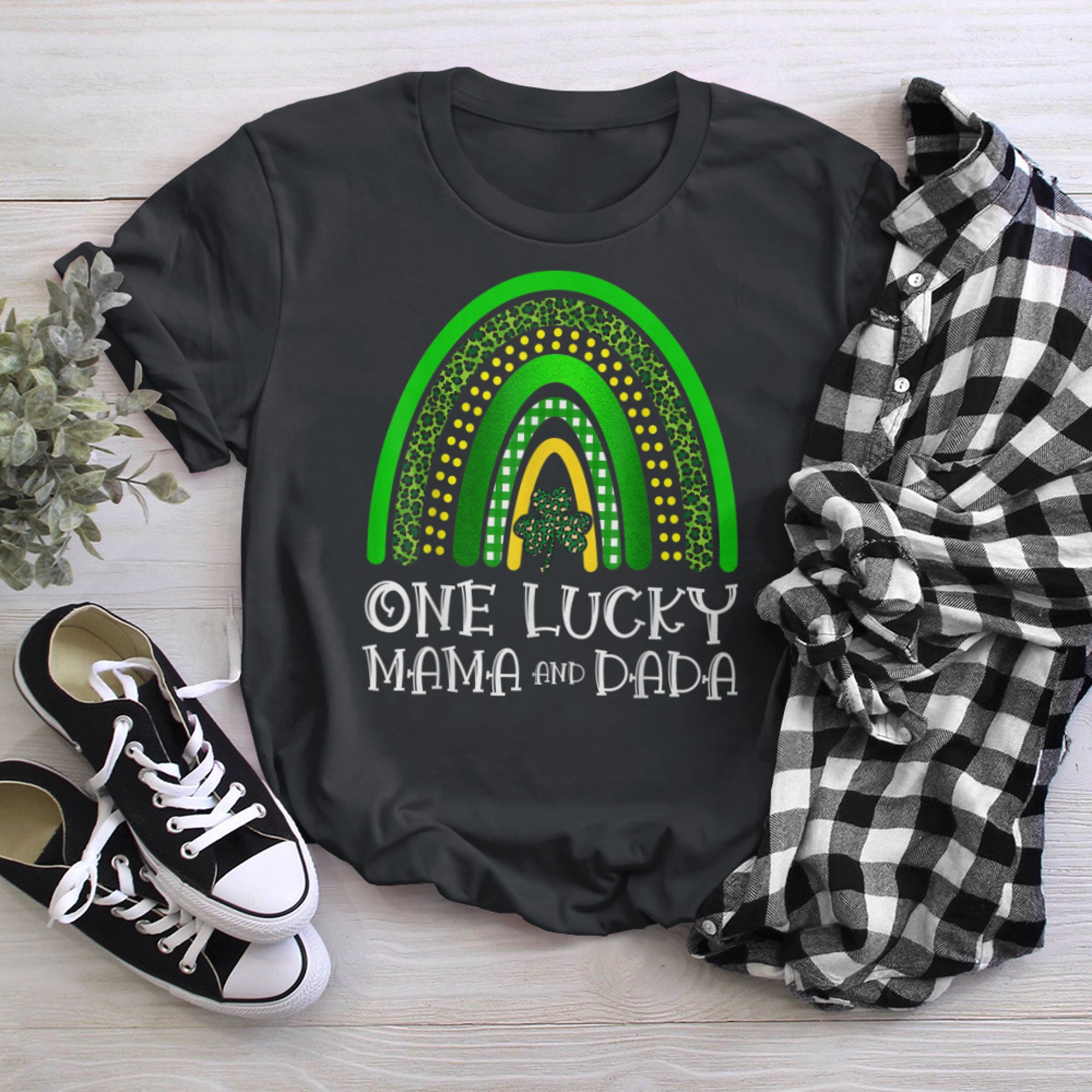 One Lucky Mama And Dada Happy St Patricks Day Family Outfit t-shirt black