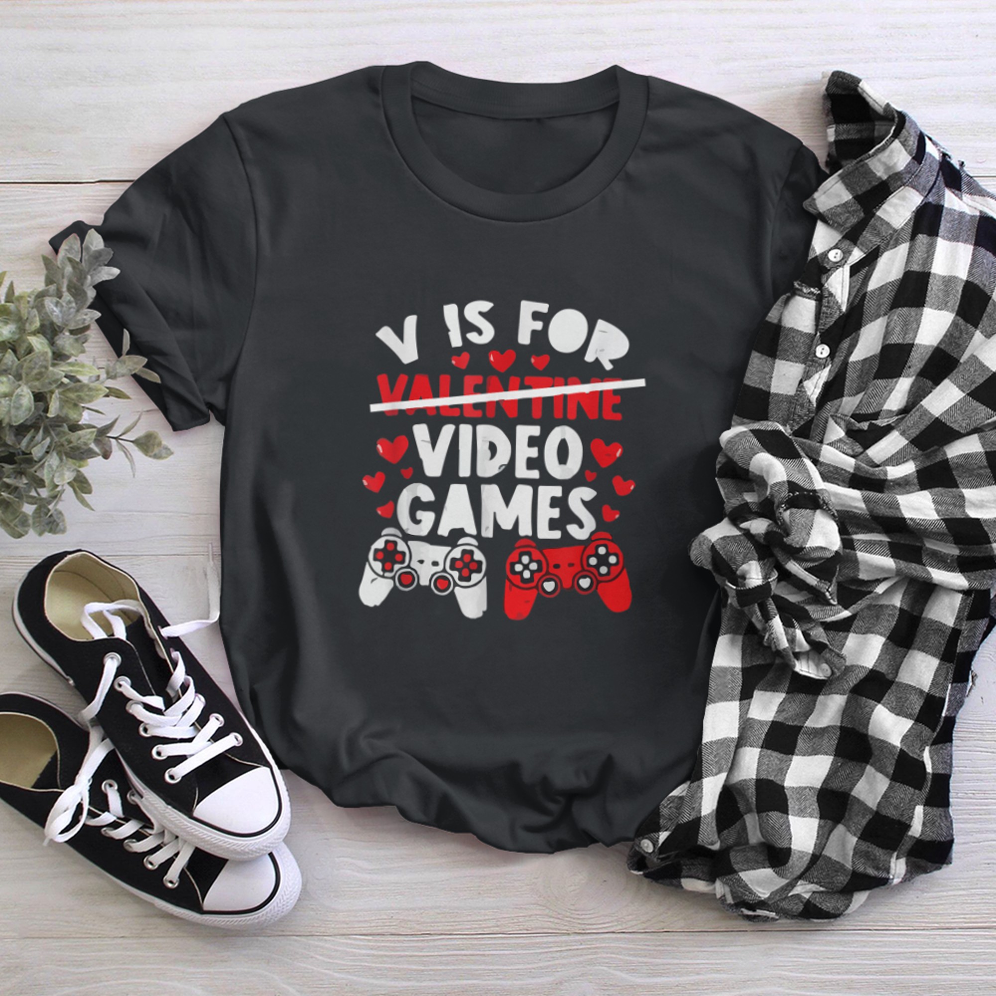 V Is For Video Games Funny Valentines Day Gamer Boy Men - 2023-09-16T114115.479 t-shirt black