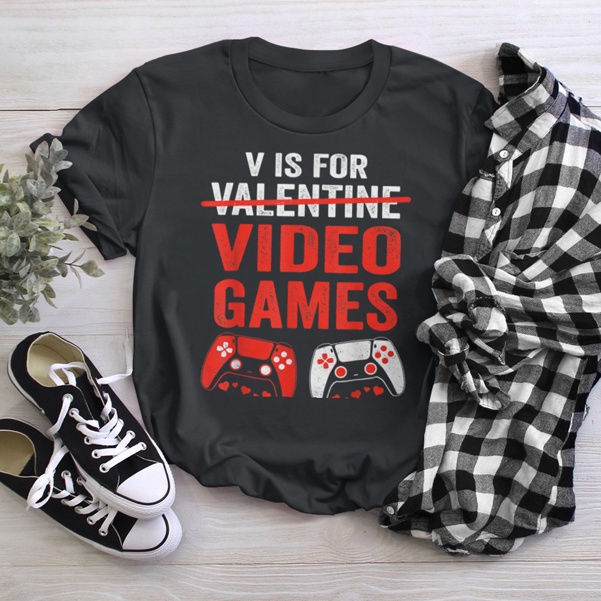 V Is For Video Games Funny Valentines Day Gamer Boy Men (13) t-shirt black