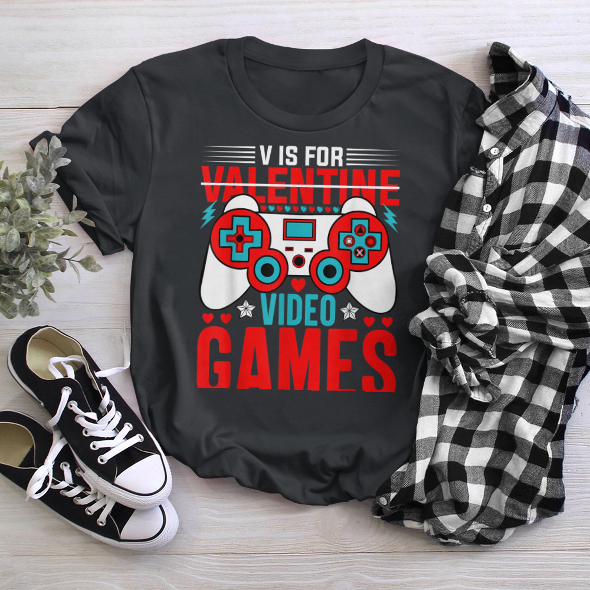 V Is For Video Games Funny Valentines Day Gamer Boy Men (18) t-shirt black