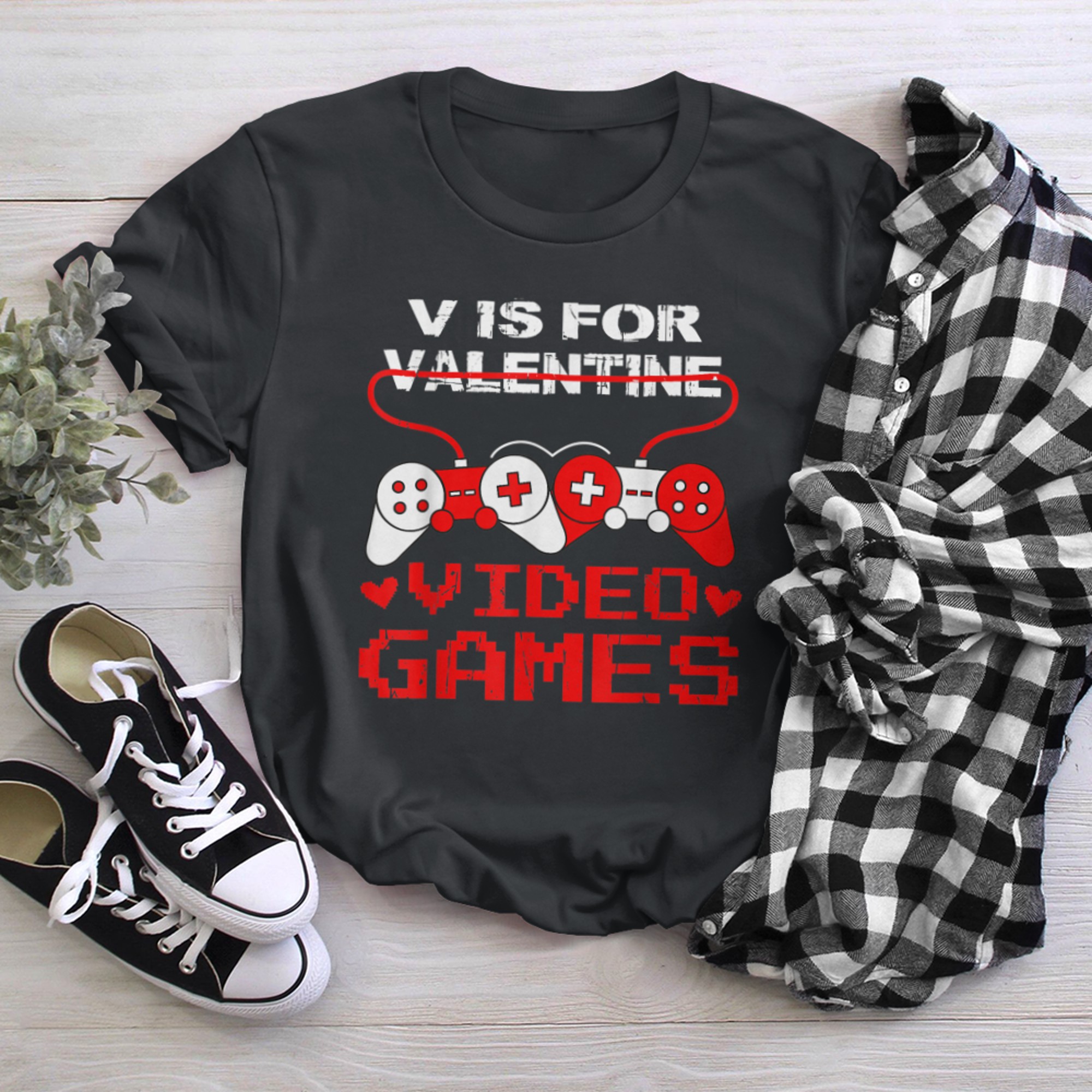 V Is For Video Games Funny Valentines Day Gamer Boy Men (19) t-shirt black